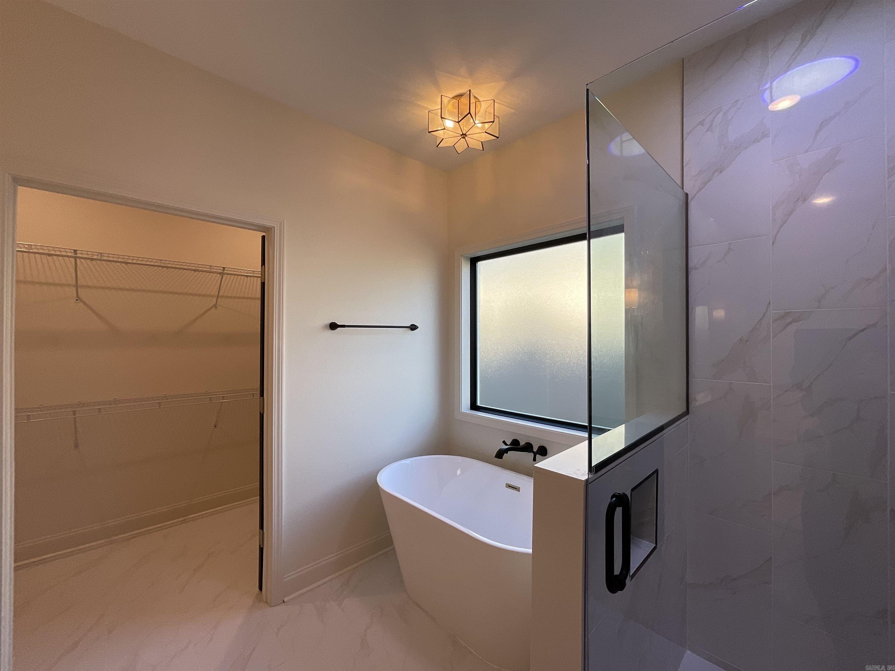 1005 N Jeff Davis  Jacksonville, AR