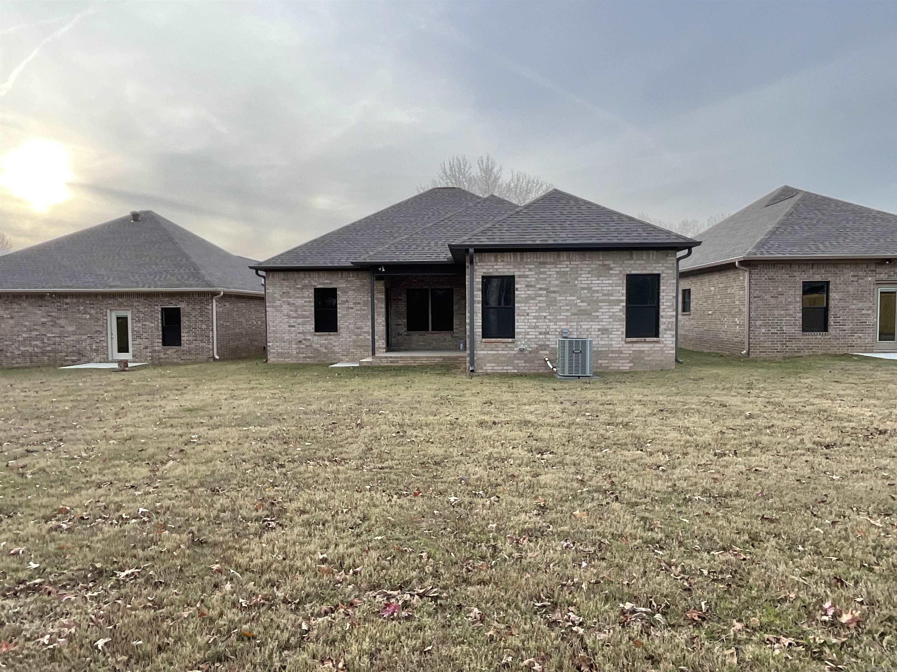 1005 N Jeff Davis Avenue Jacksonville, AR 72076