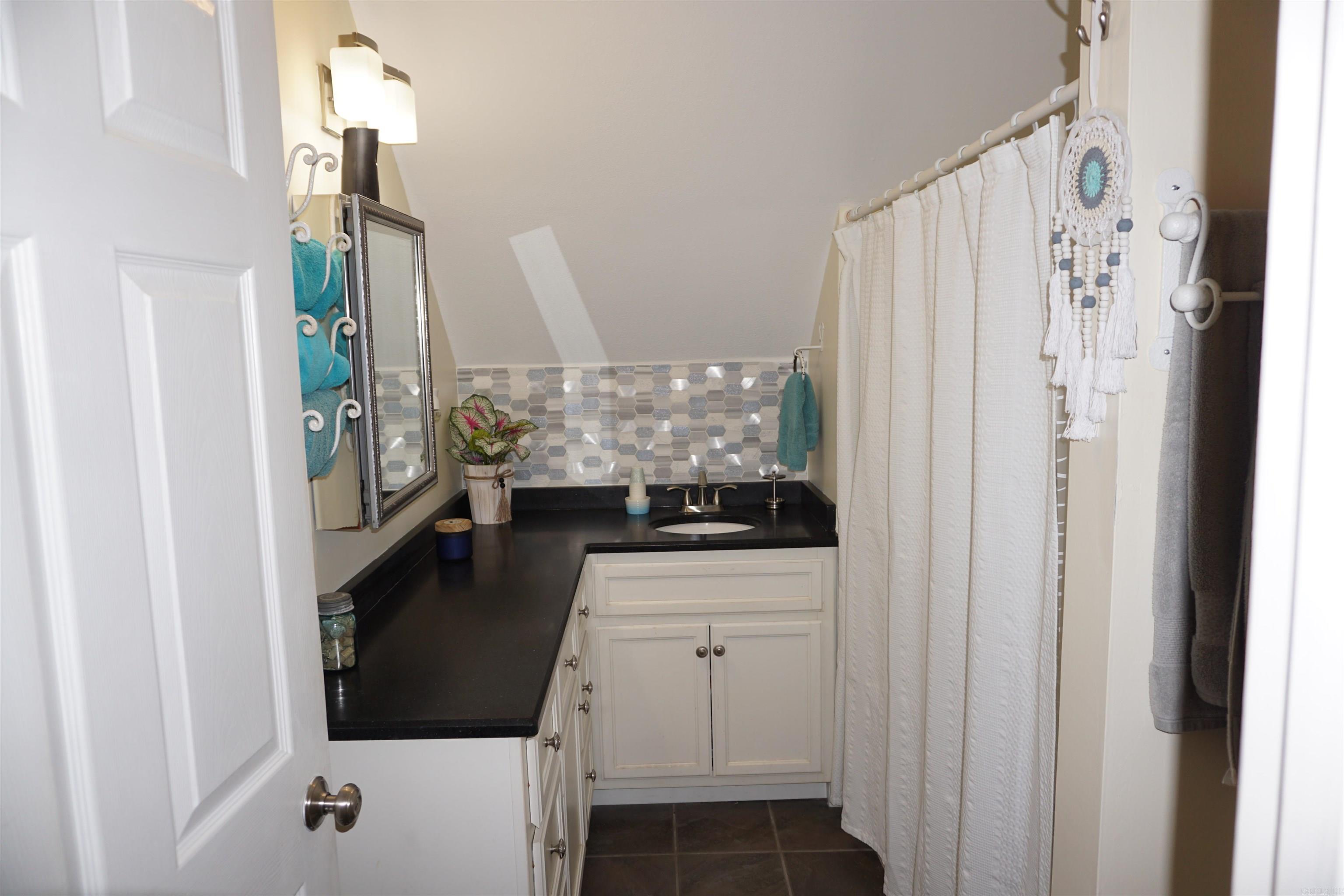 20686 Distress Creek Rd  Harrisburg, AR