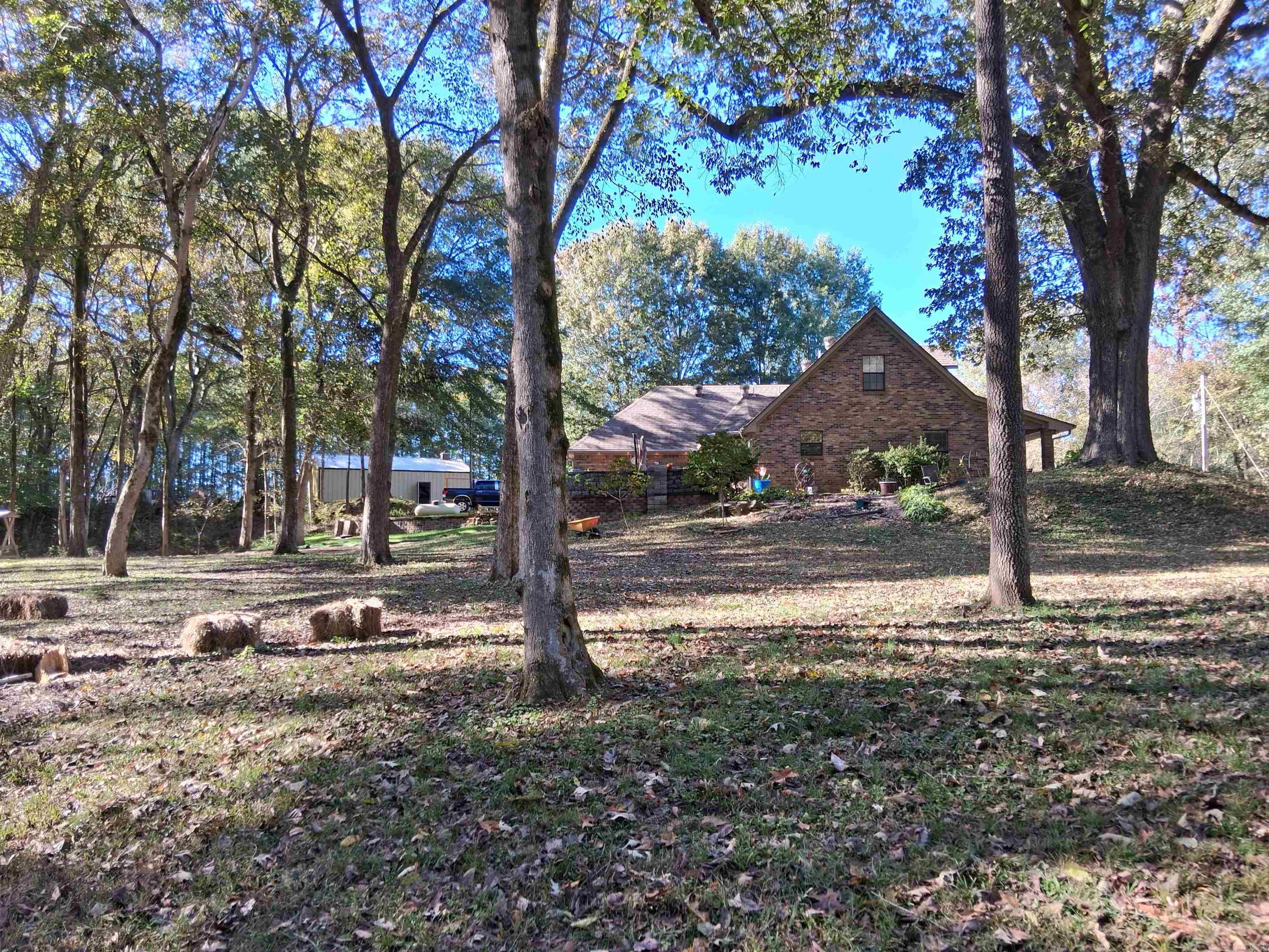 20686 Distress Creek Rd  Harrisburg, AR