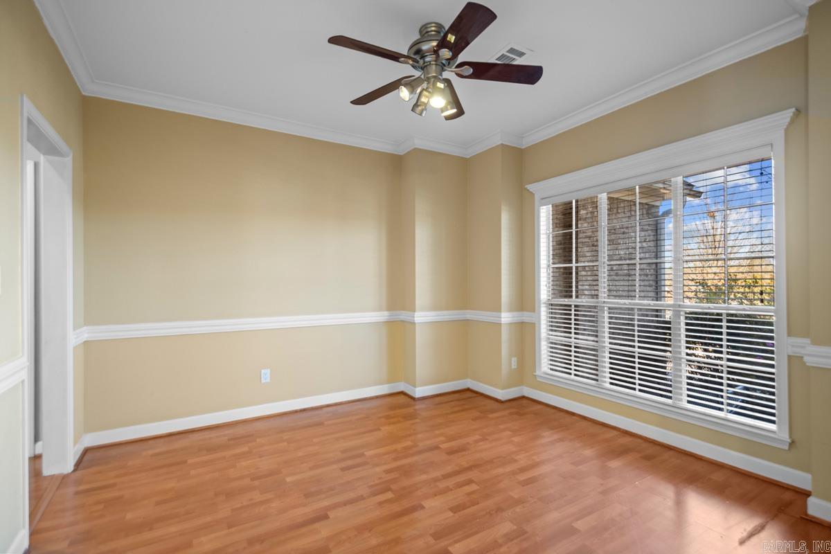 44 W Point Dr  Maumelle, AR