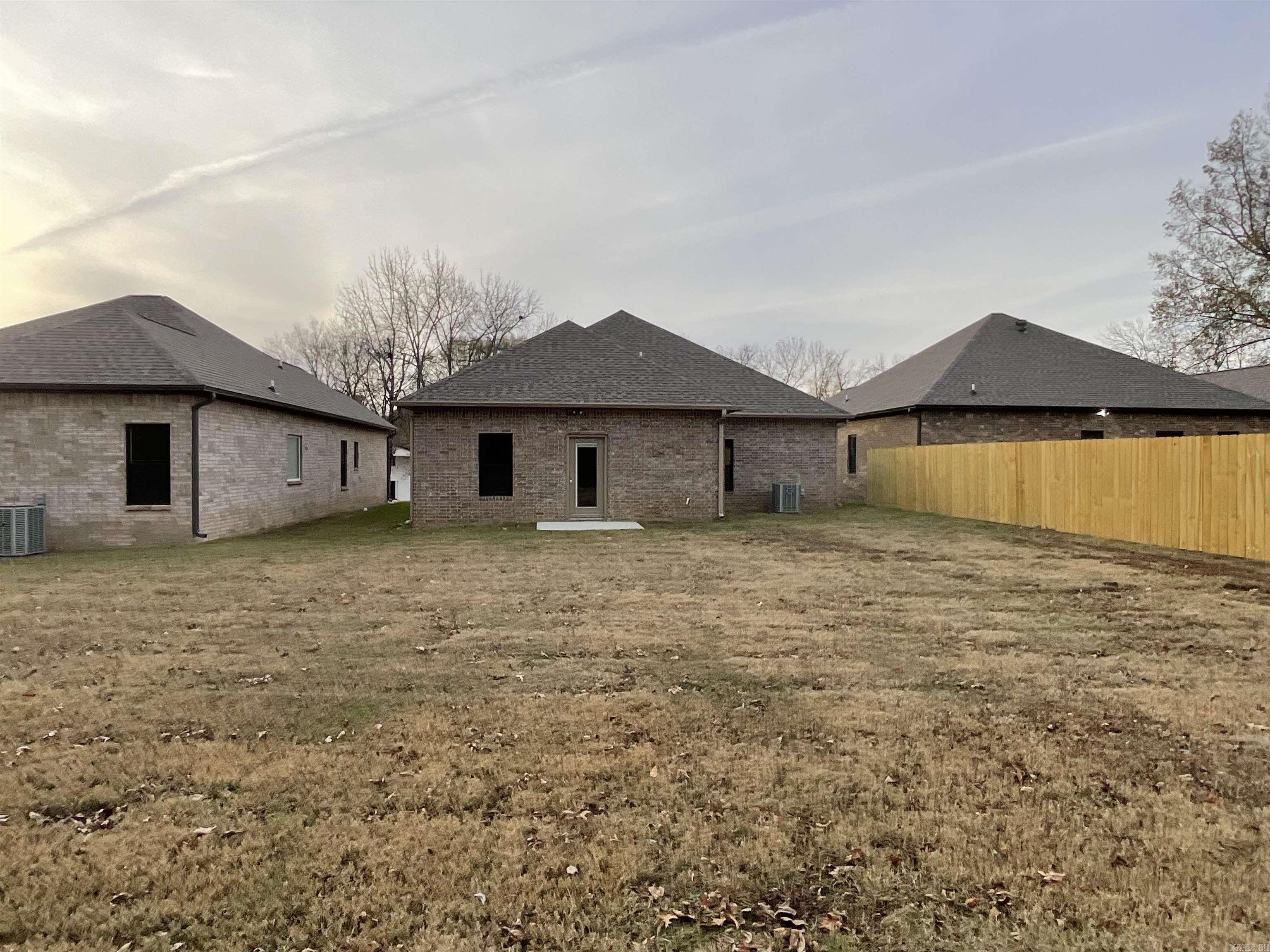 1007 N Jeff Davis  Jacksonville, AR