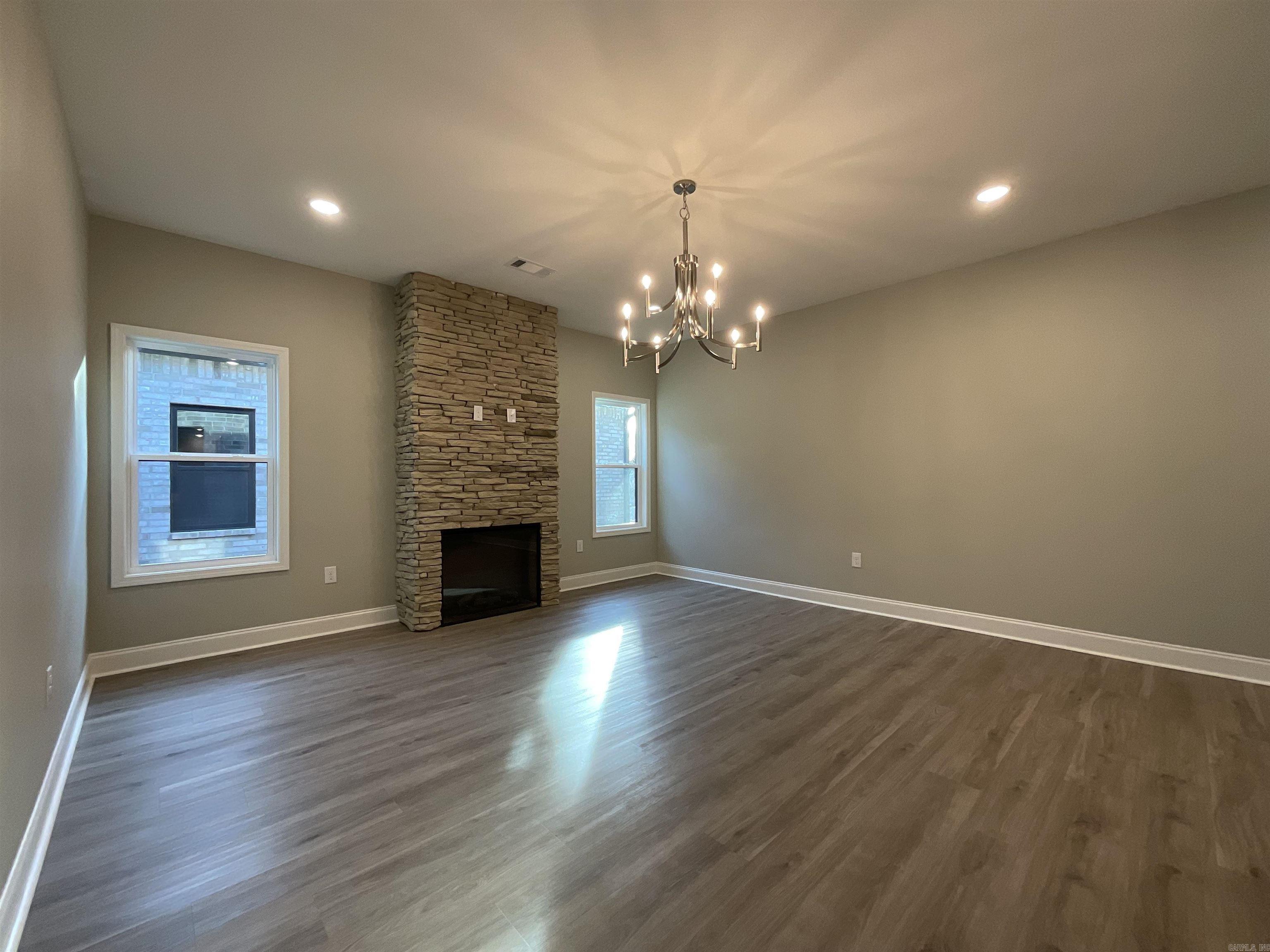 1007 N Jeff Davis  Jacksonville, AR