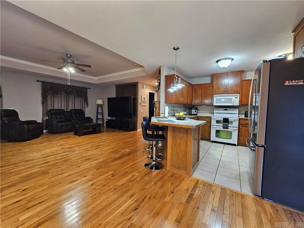 3203 Huntington Dr  Russellville, AR