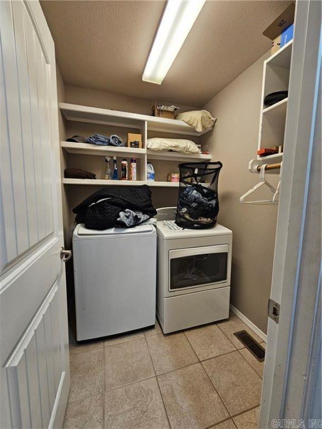 3203 Huntington Dr  Russellville, AR