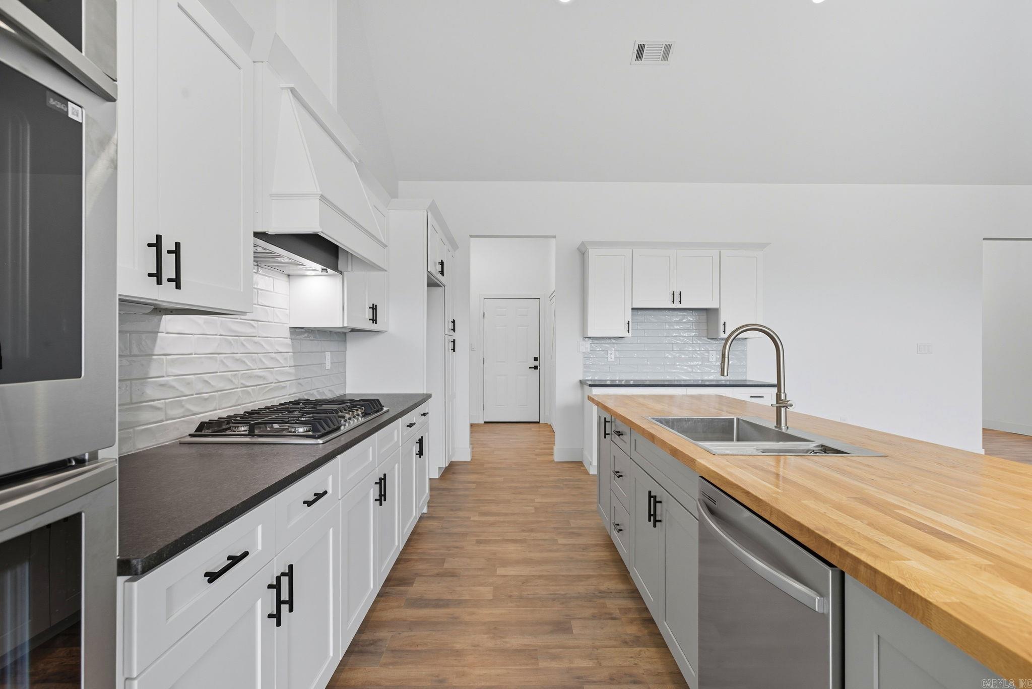 7452 Northwood Dr  Benton, AR