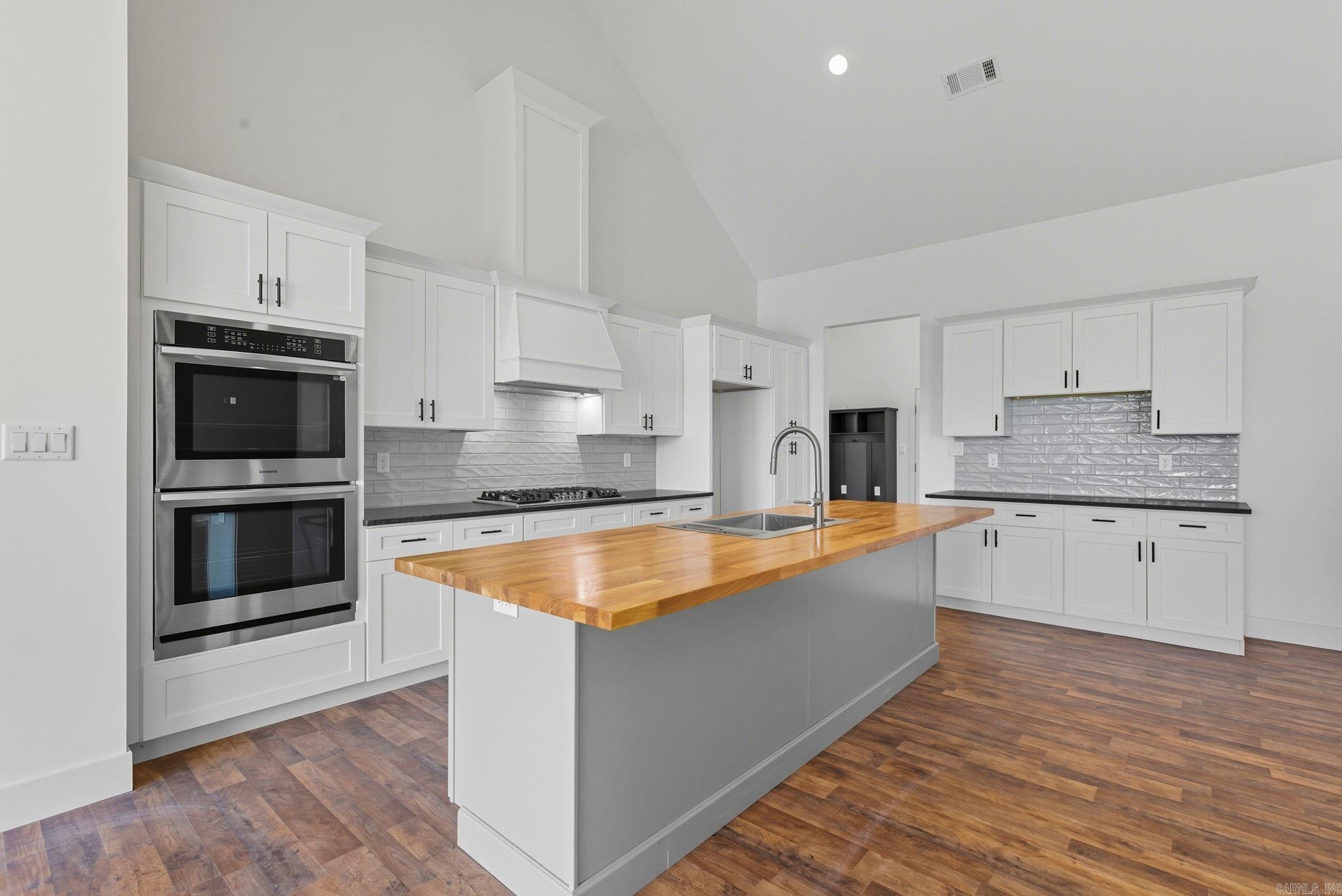 7452 Northwood Dr  Benton, AR