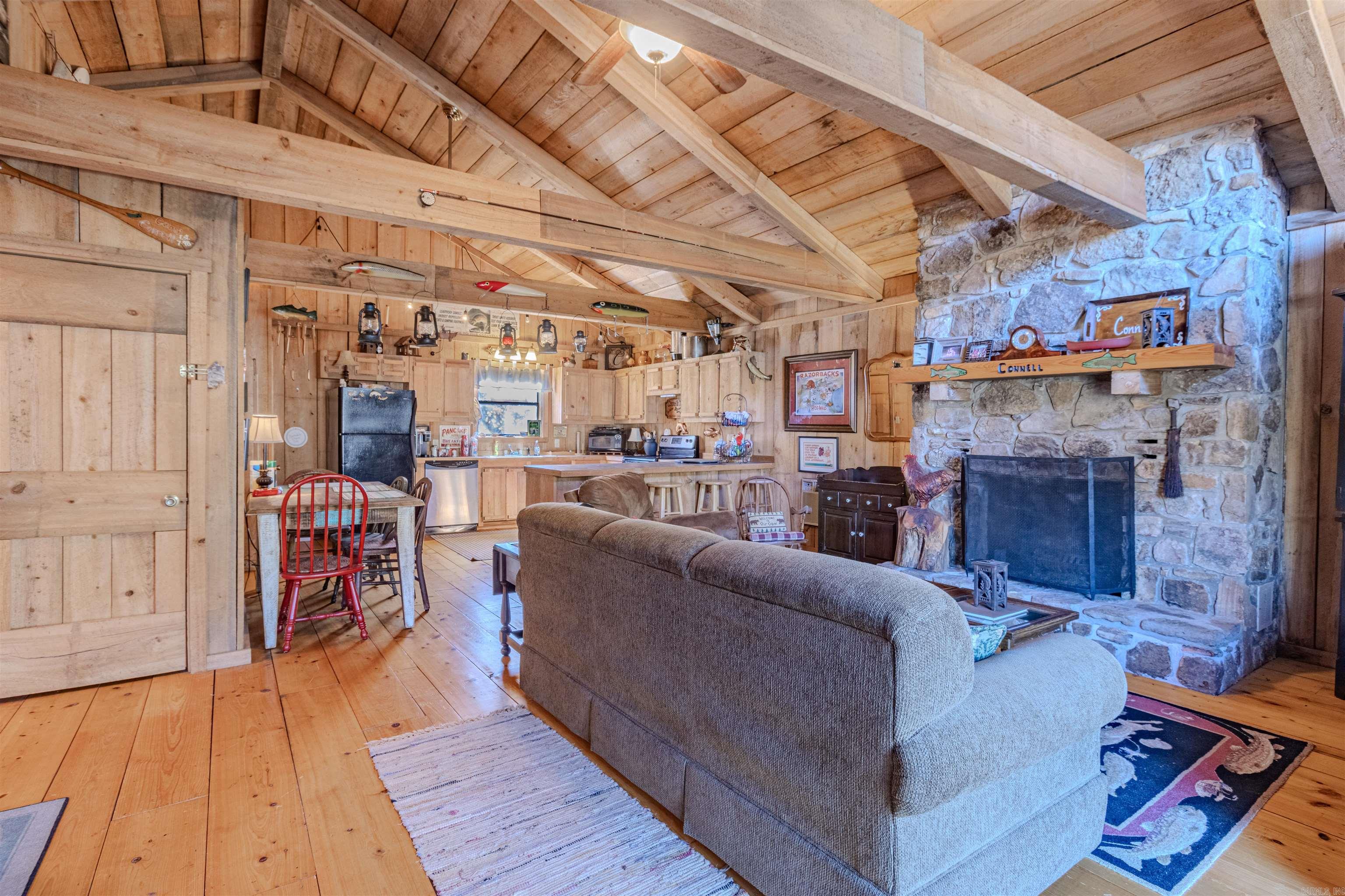 947 Saddler Falls  Mammoth Spring, AR