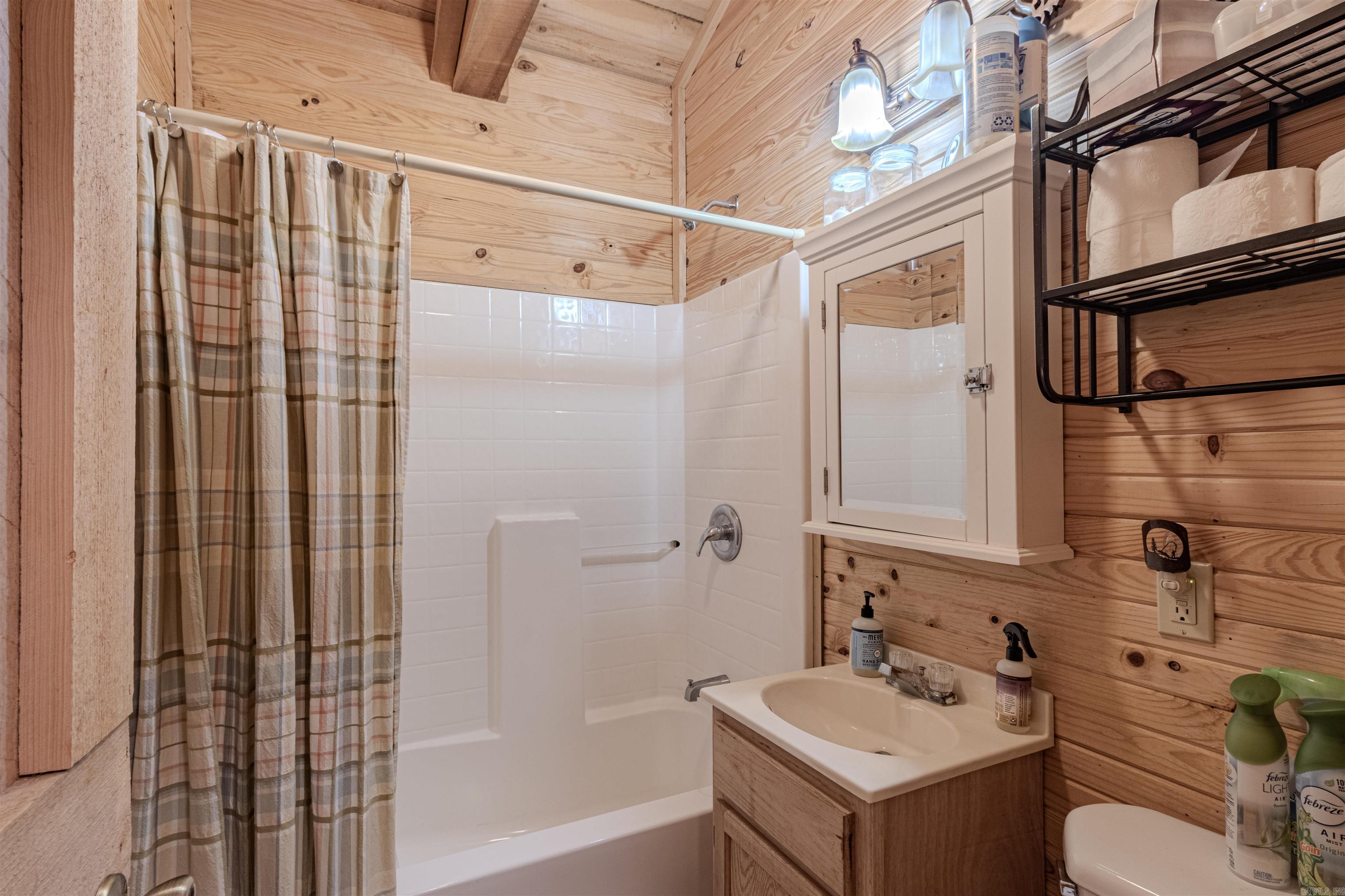 947 Saddler Falls  Mammoth Spring, AR