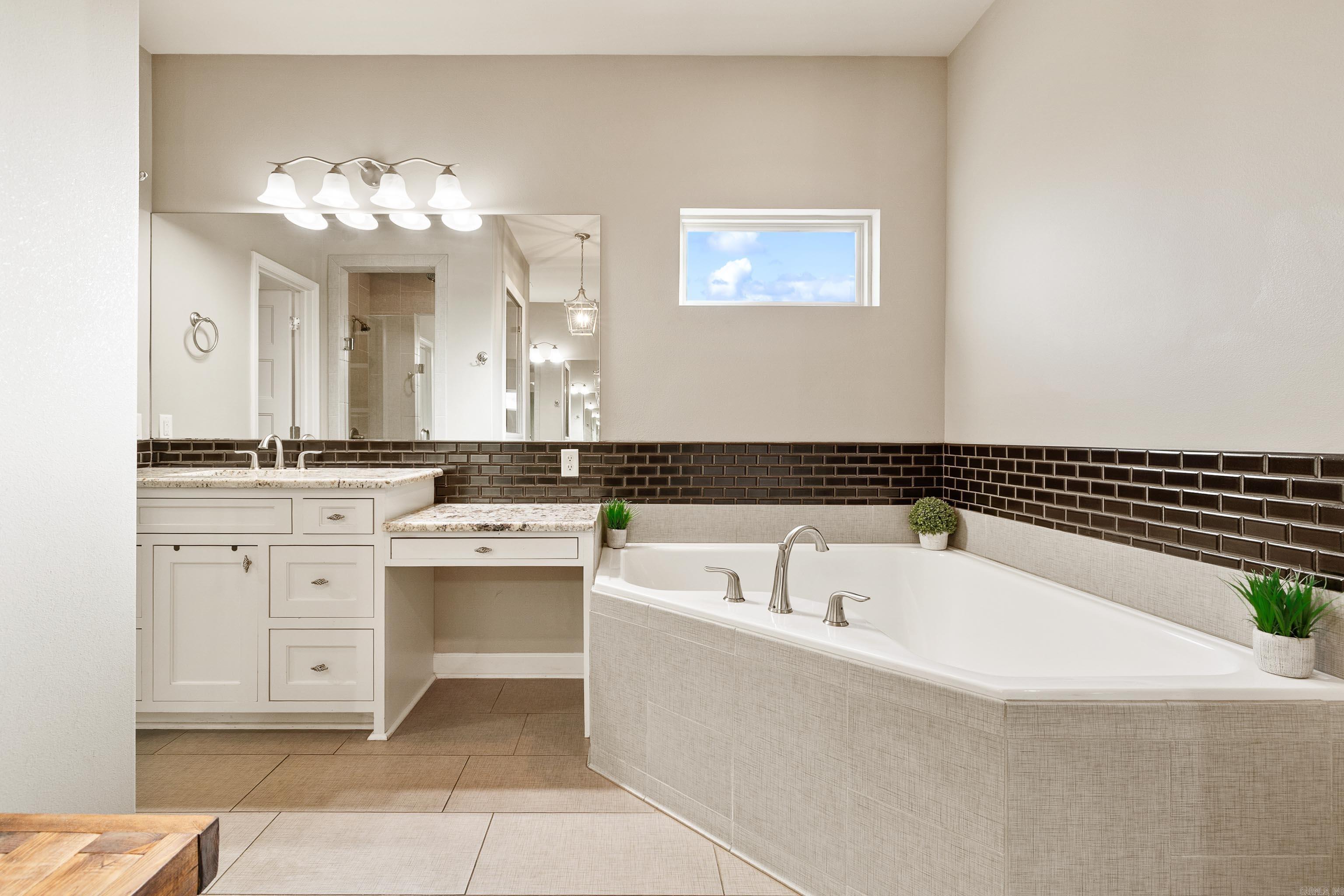 9012 Naples Cove  Benton, AR