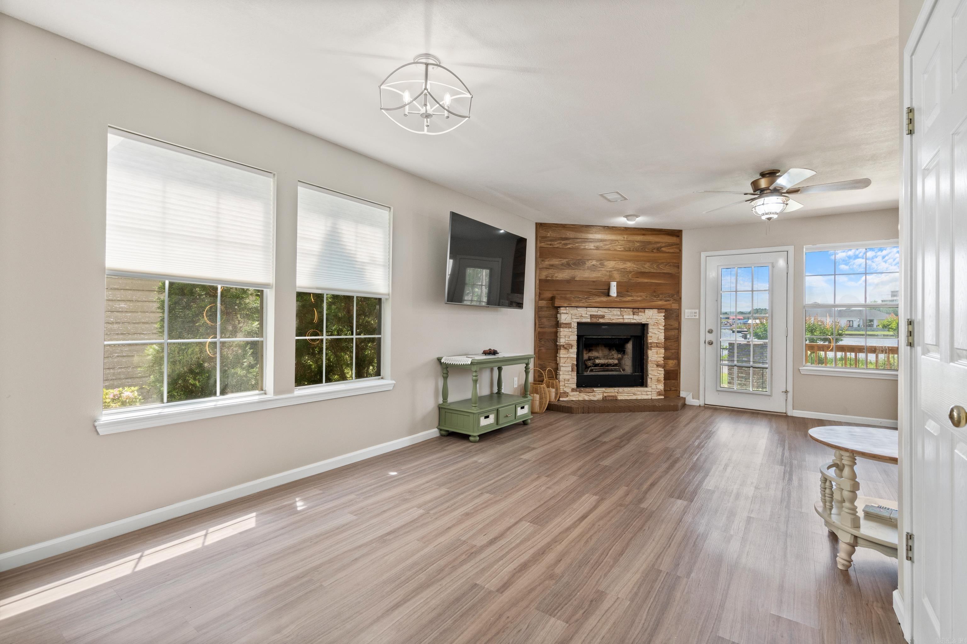 112 Lake Pointe  Hot Springs, AR