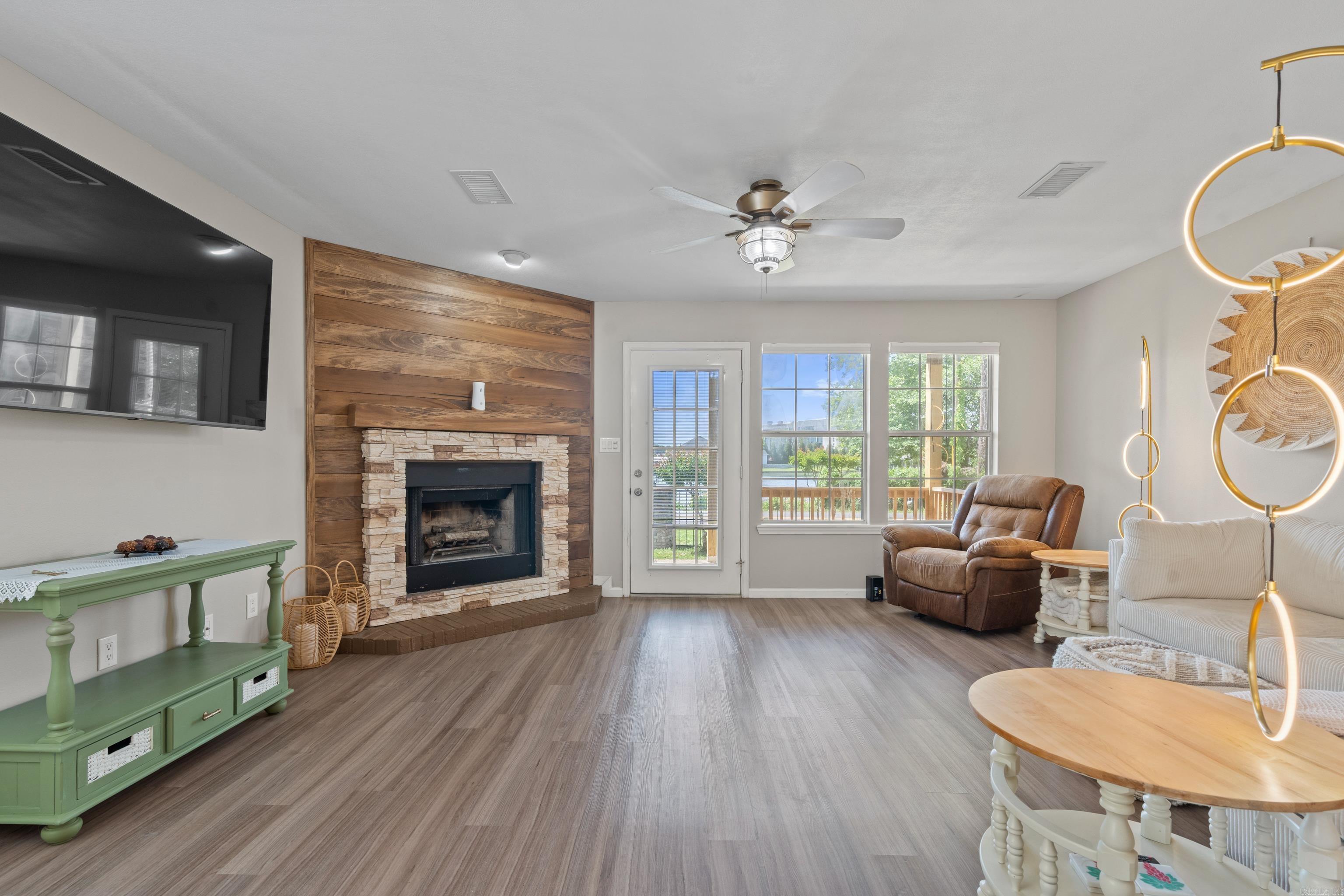 112 Lake Pointe  Hot Springs, AR