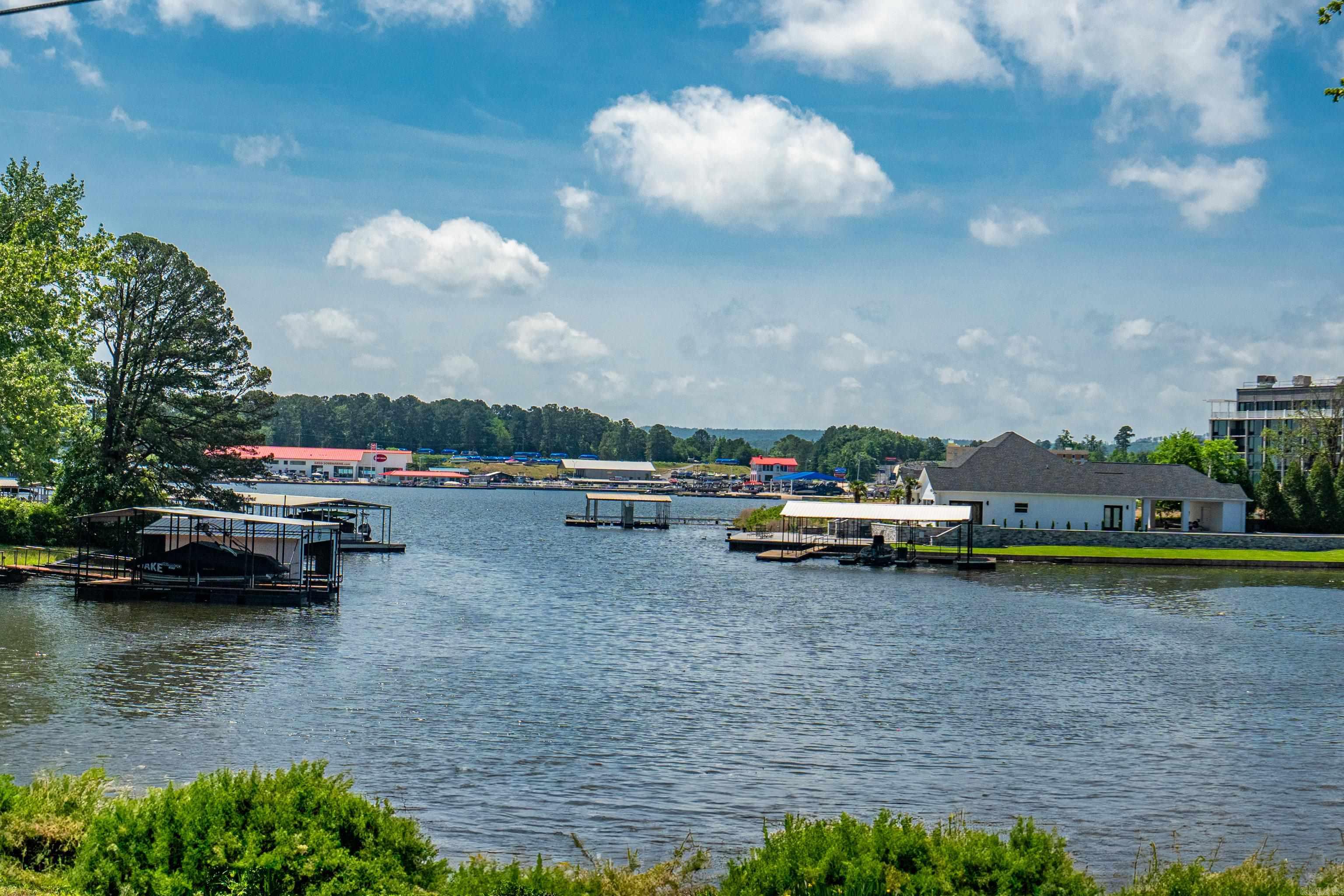 112 Lake Pointe  Hot Springs, AR