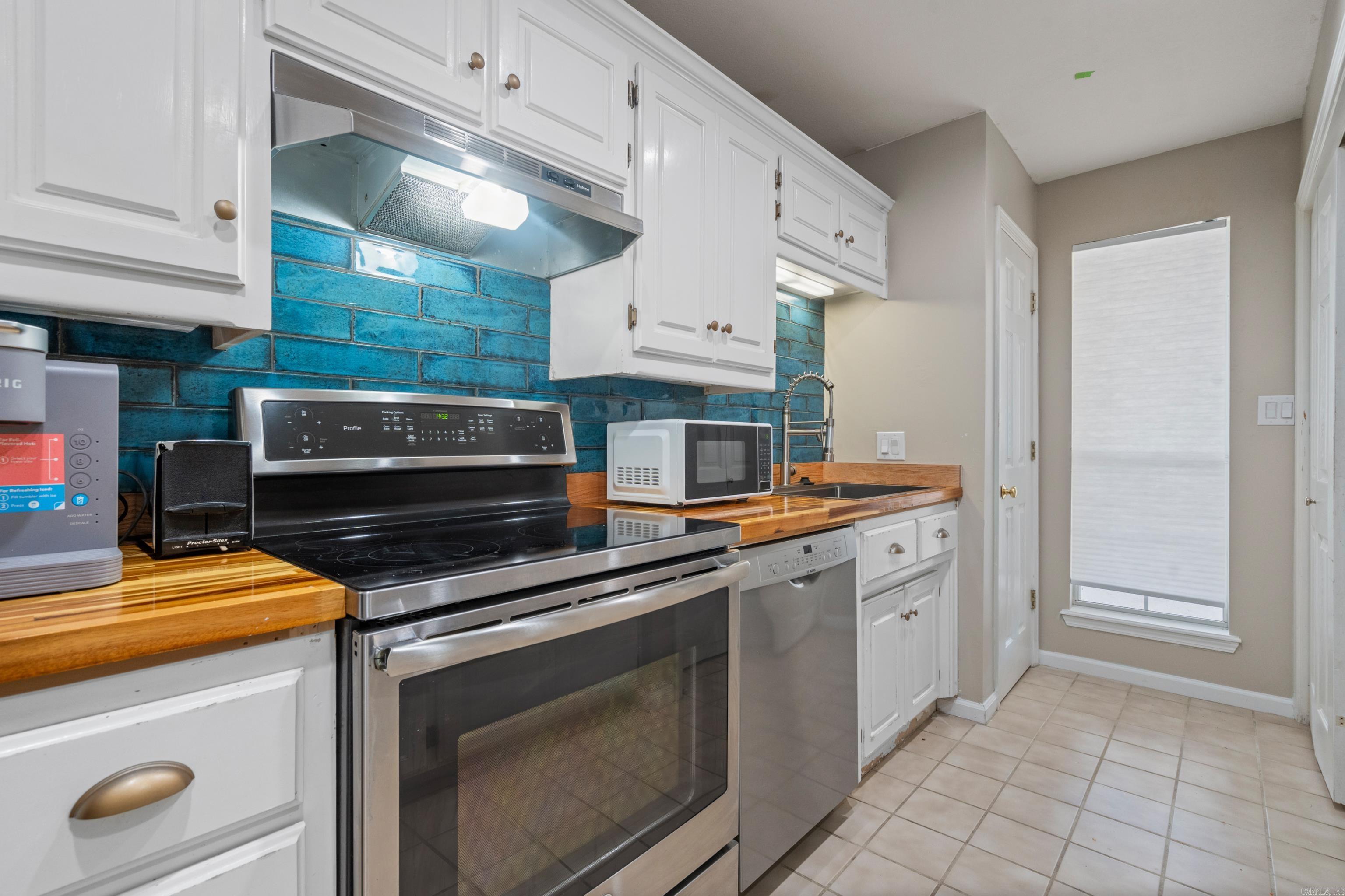 112 Lake Pointe  Hot Springs, AR