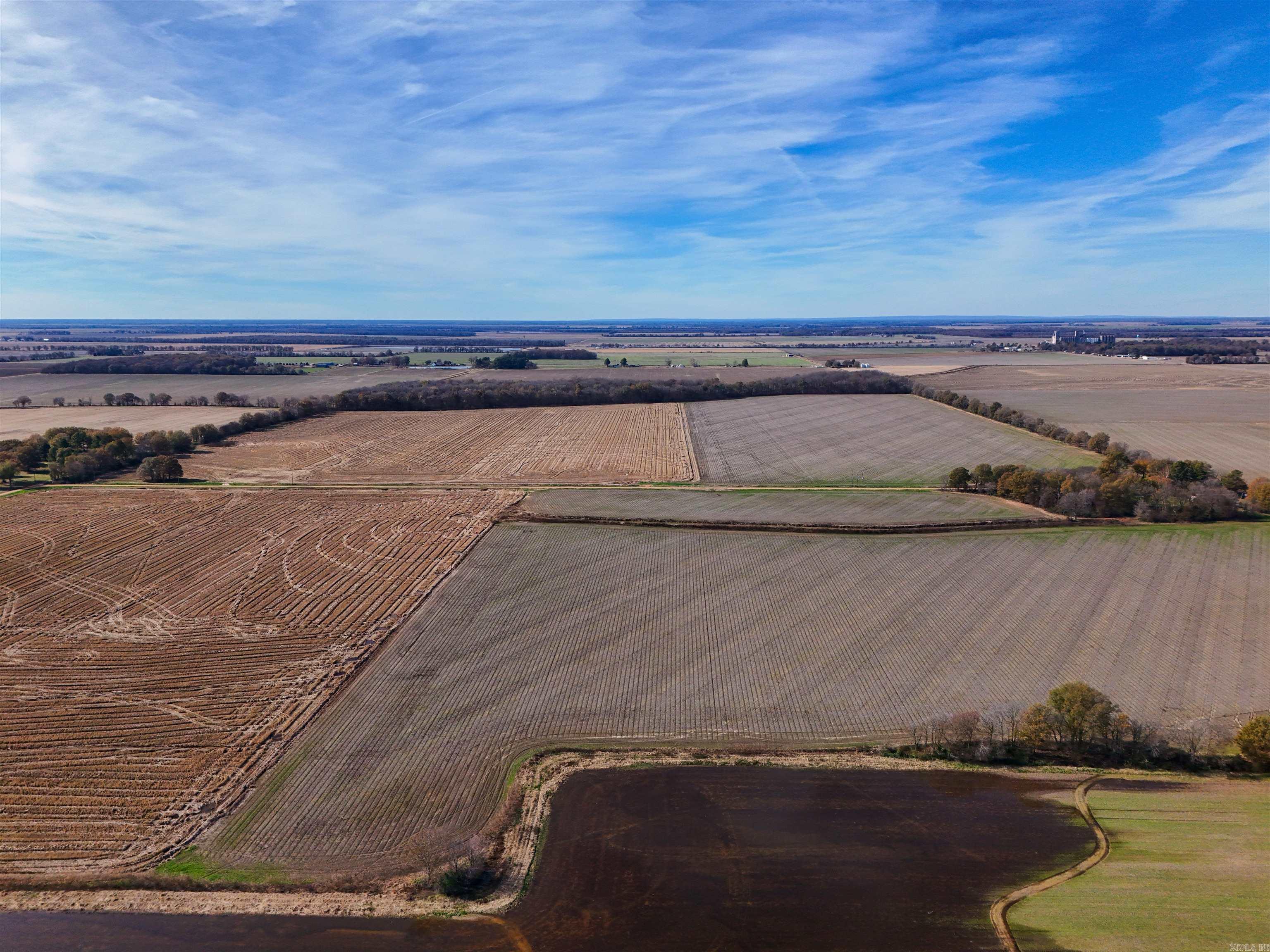  County Road 105  Hickory Ridge, AR