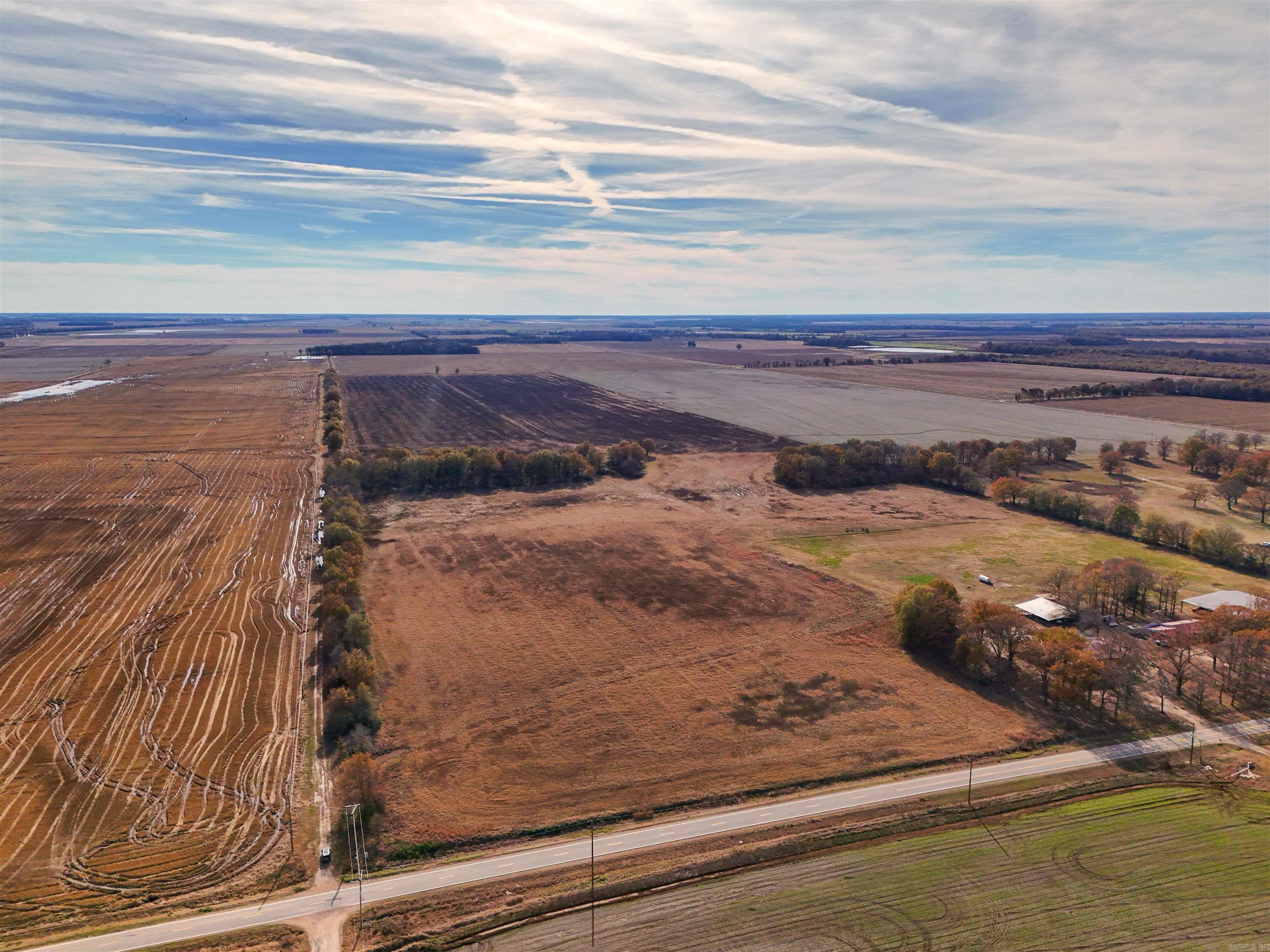  County Road 105  Hickory Ridge, AR