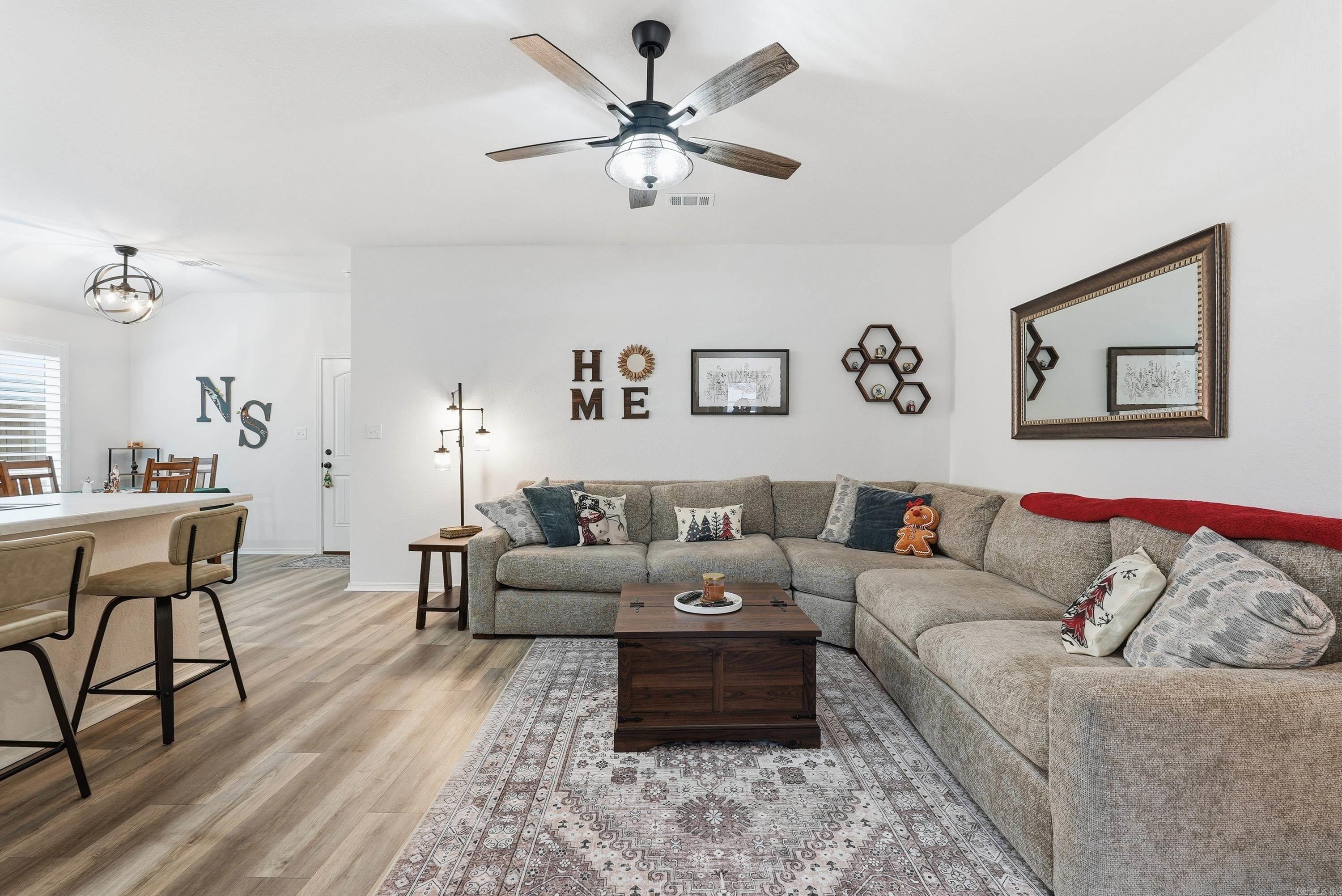 1295 AGOGO  Conway, AR