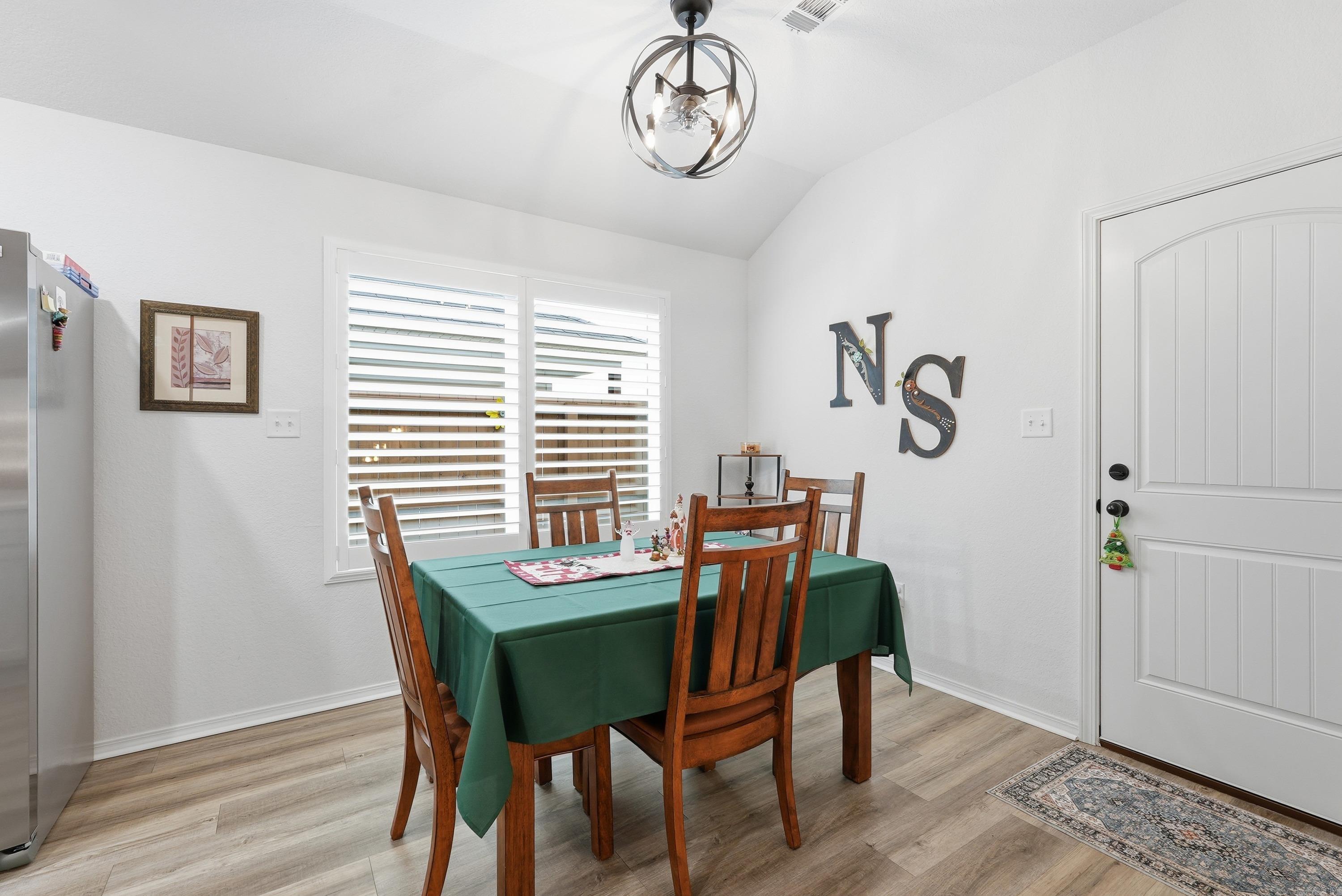 1295 AGOGO  Conway, AR