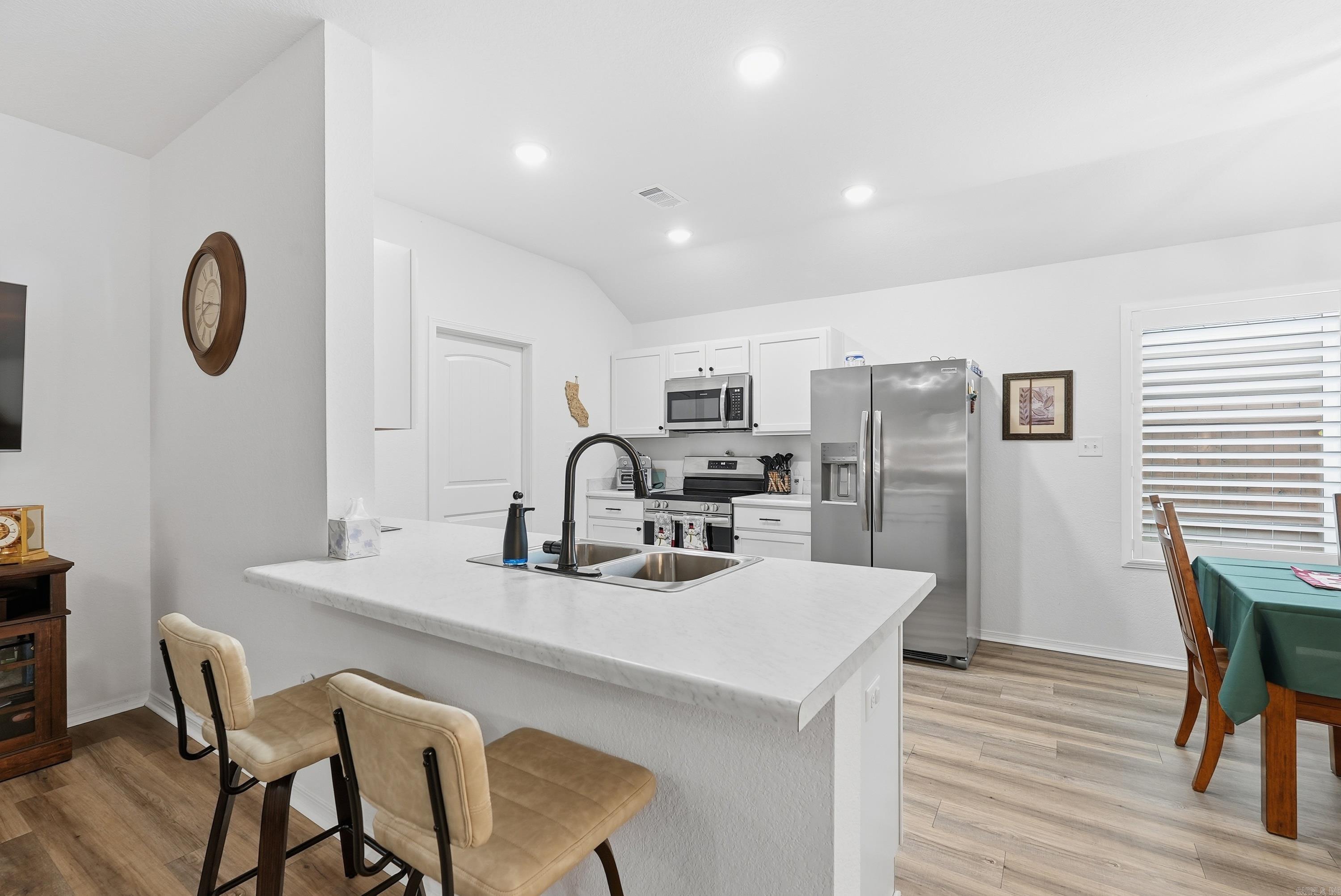 1295 AGOGO  Conway, AR