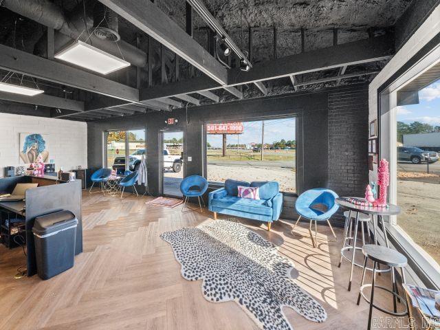 18008 I-30 N 2200 Old congo  Benton, AR