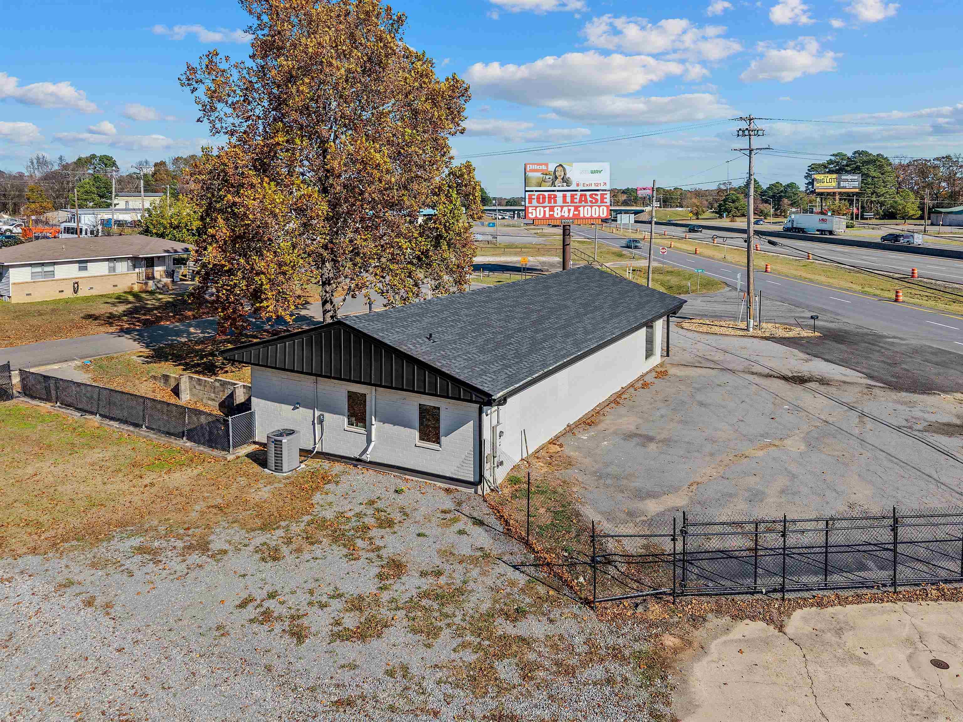 18008 I-30 N 2200 Old congo  Benton, AR