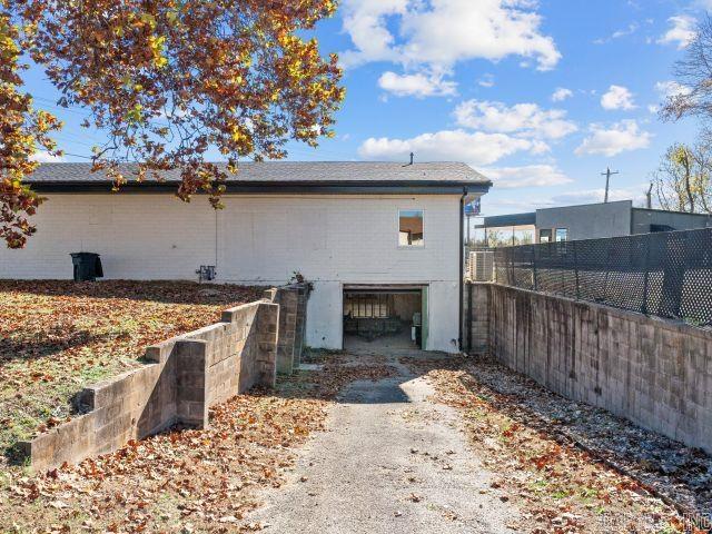 18008 I-30 N 2200 Old congo  Benton, AR