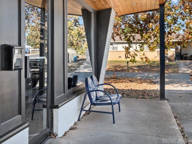 18008 I-30 N 2200 Old congo  Benton, AR