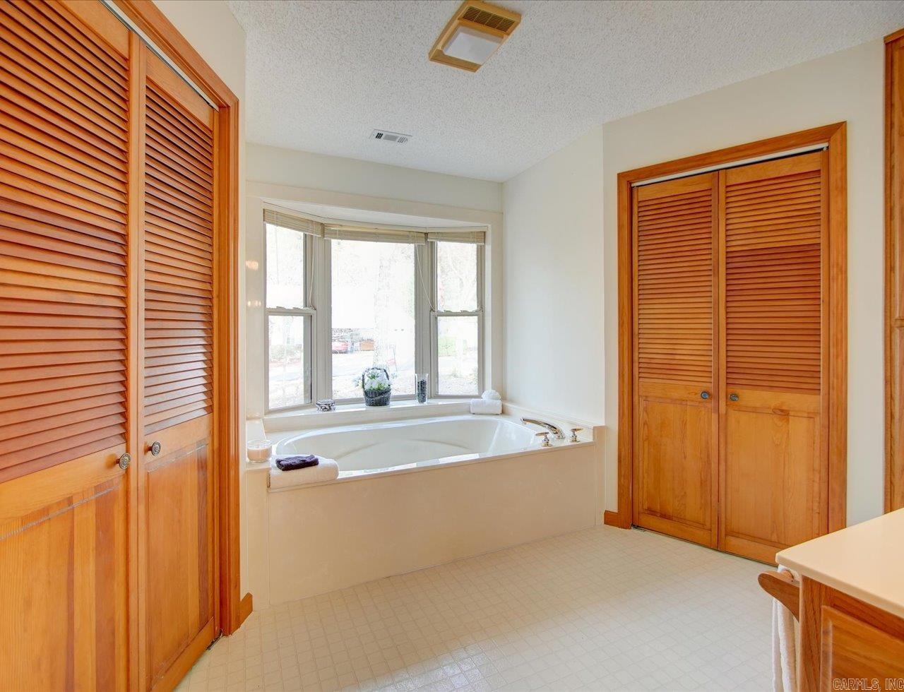 3 Certero Circle Hot Springs Village, AR 71909