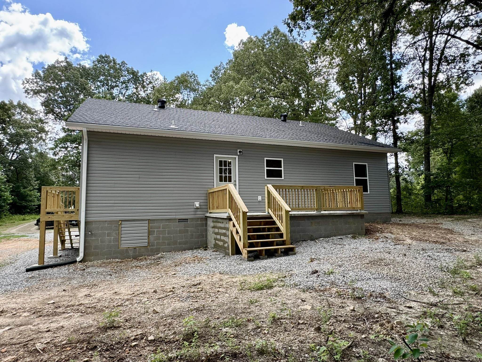 2981 Bonetown Road  Melbourne, AR