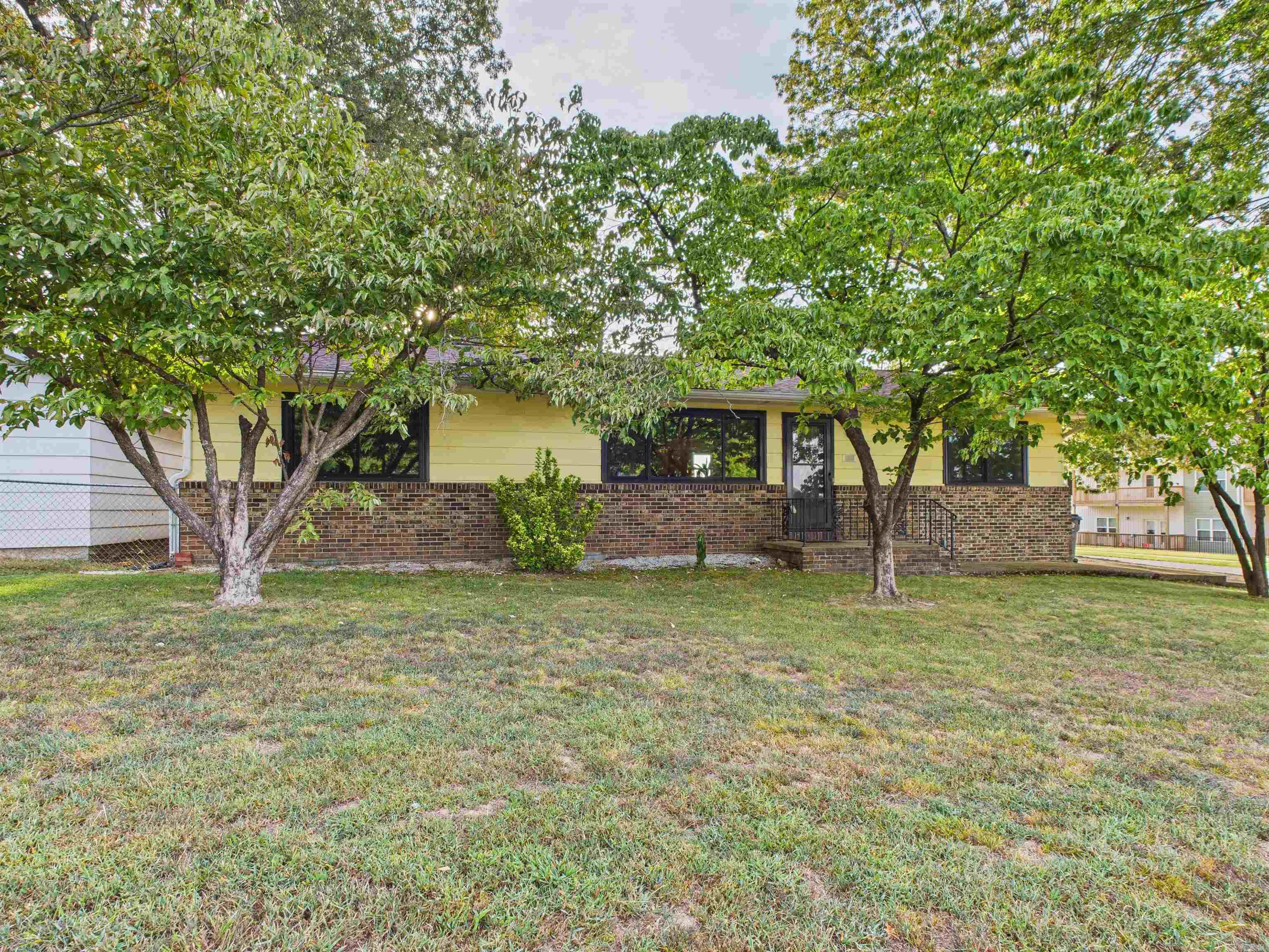 213 Glenview  Harrison, AR