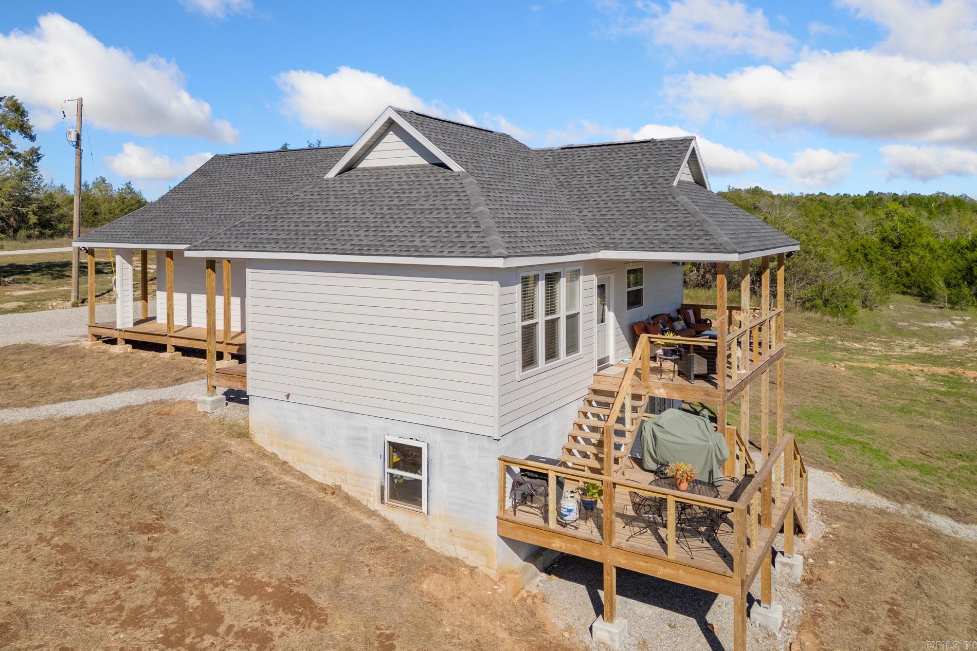 2935 MC 2027  Yellville, AR