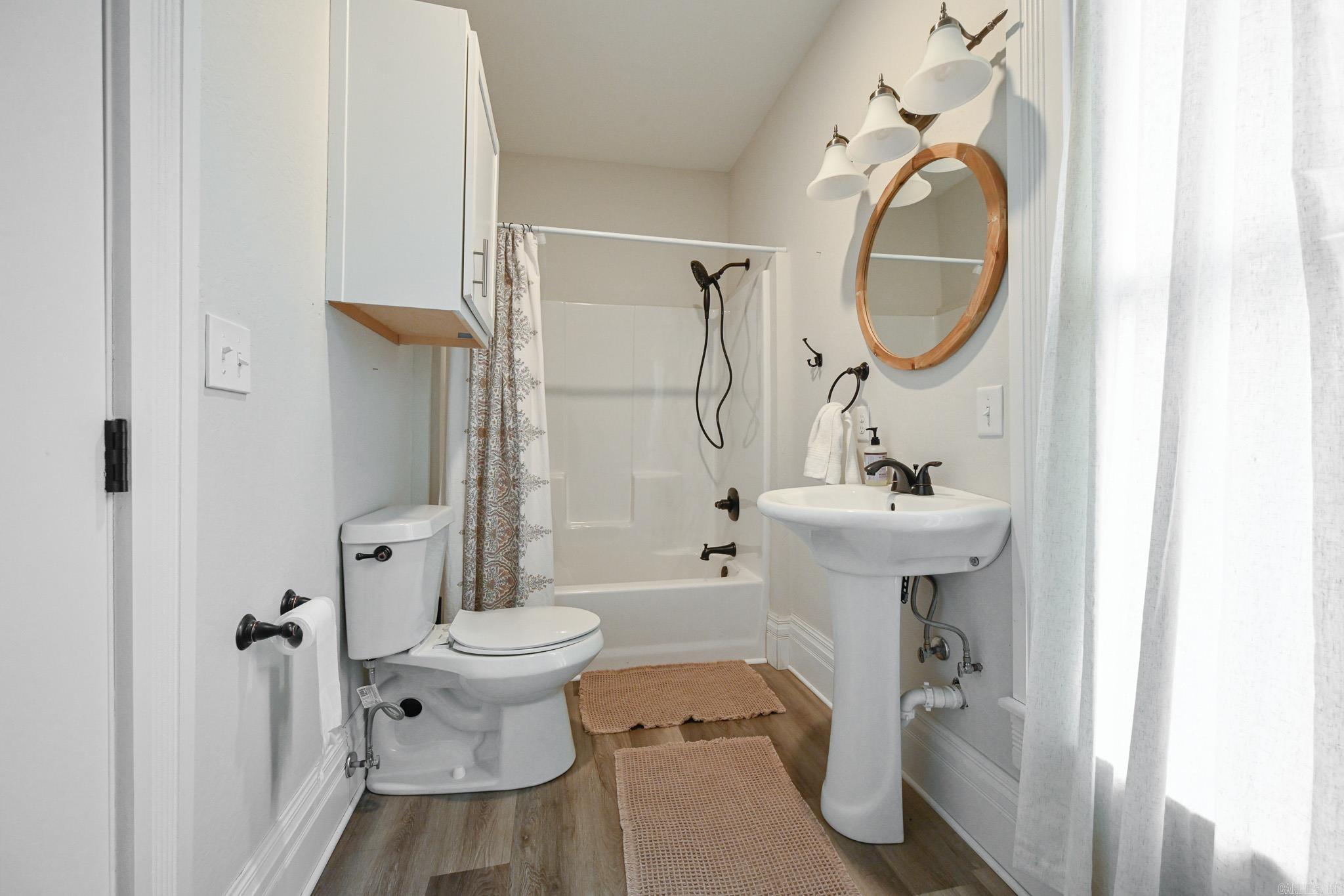 604 Tenth St.  Mena, AR