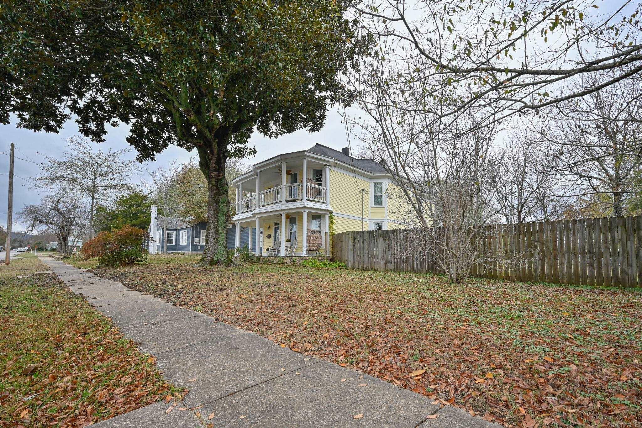 604 Tenth St.  Mena, AR