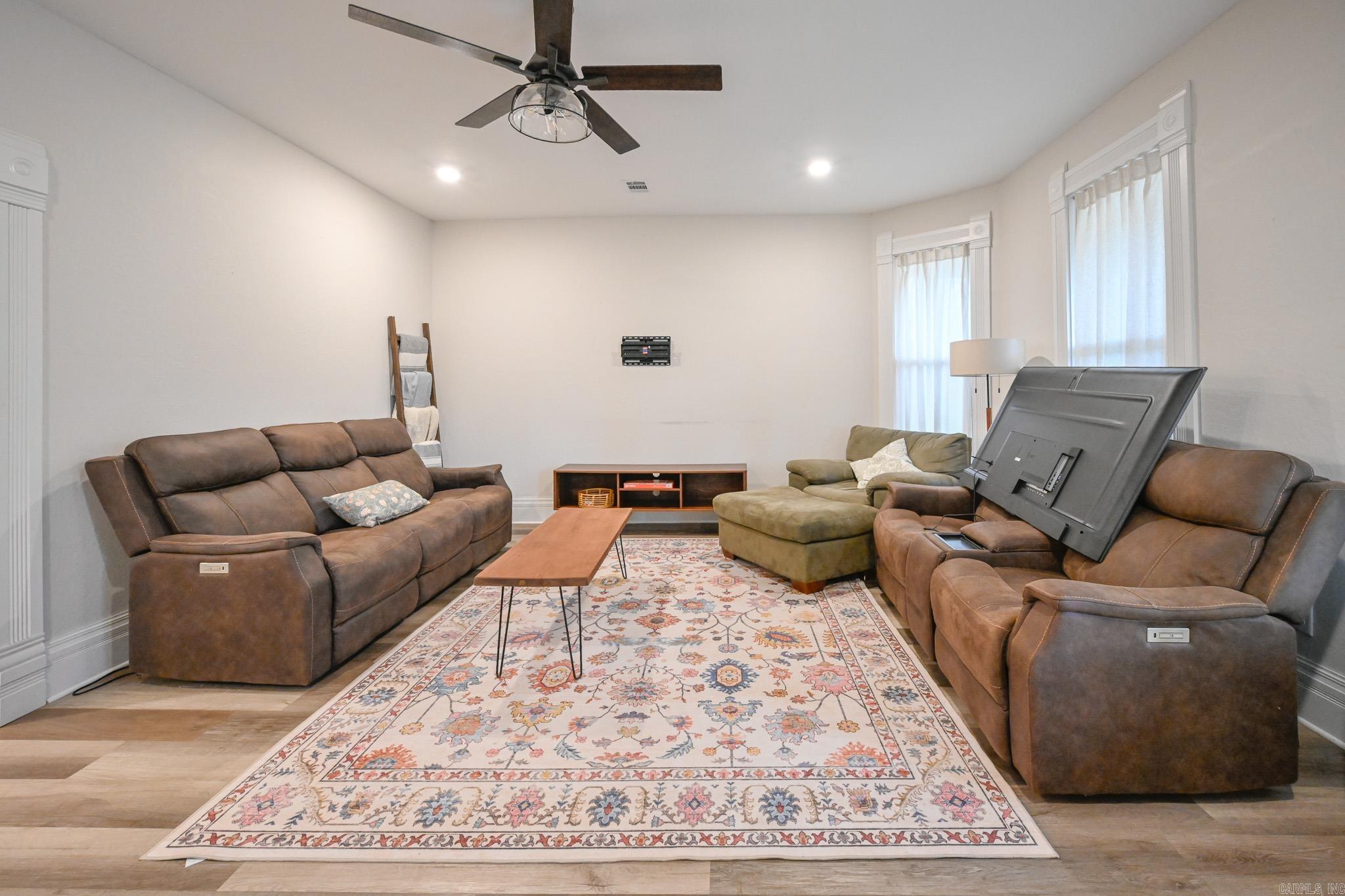 604 Tenth St.  Mena, AR