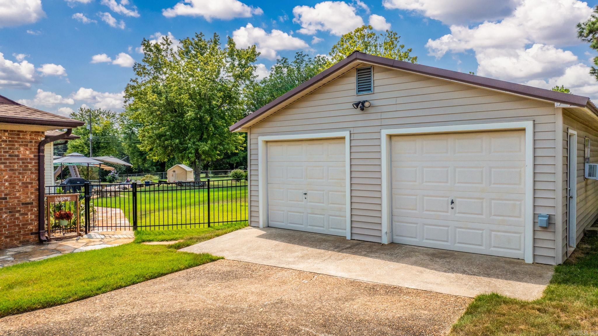 1216 Scenic  Heber Springs, AR