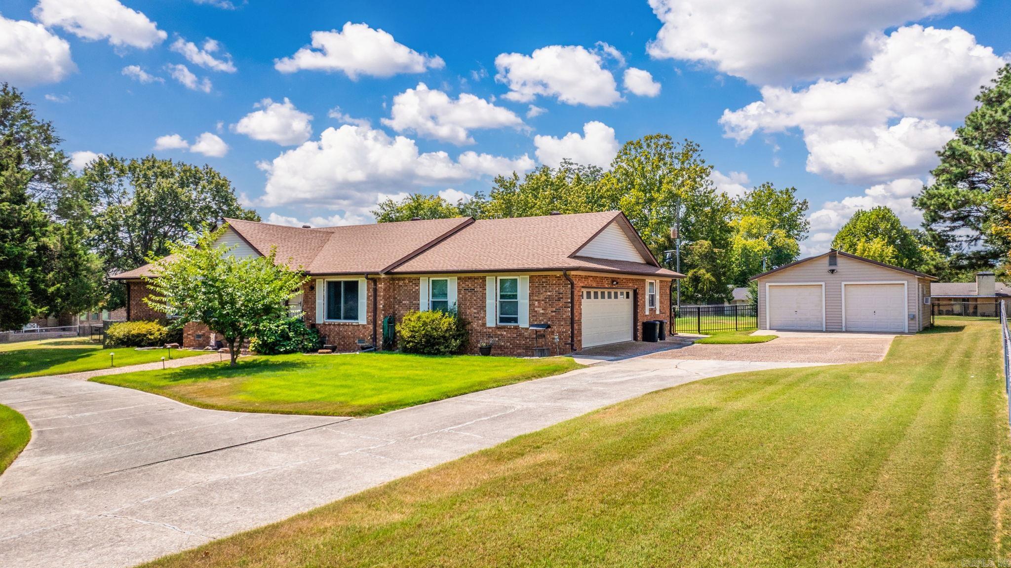 1216 Scenic  Heber Springs, AR