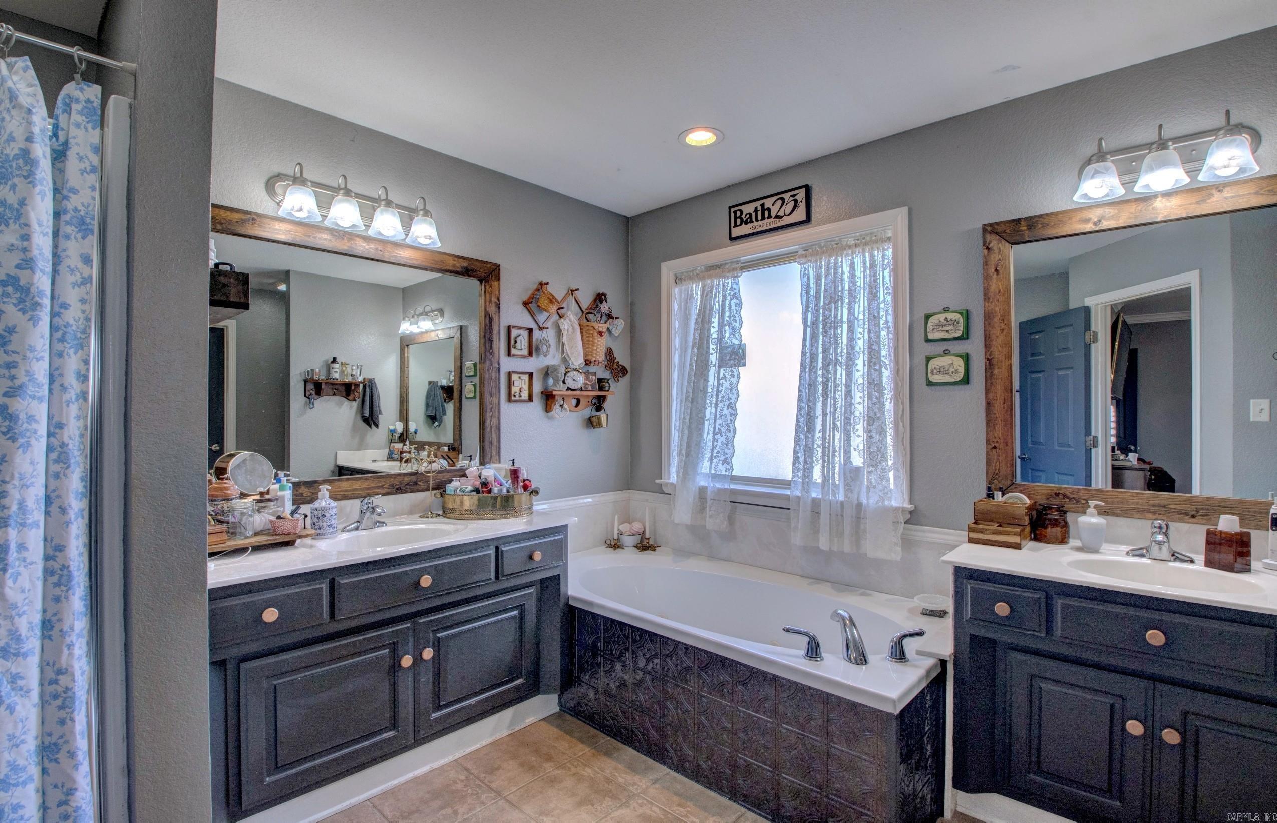 61 Thunderbird  Cabot, AR