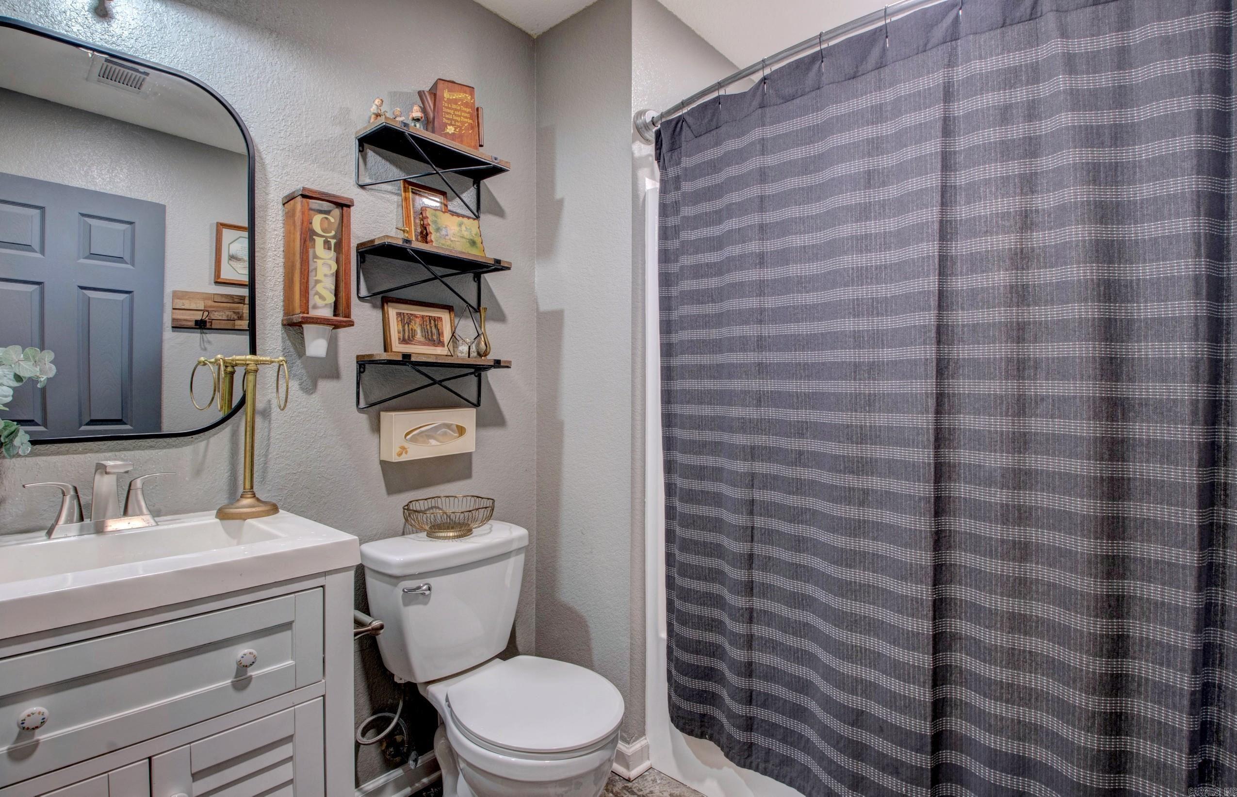 61 Thunderbird  Cabot, AR