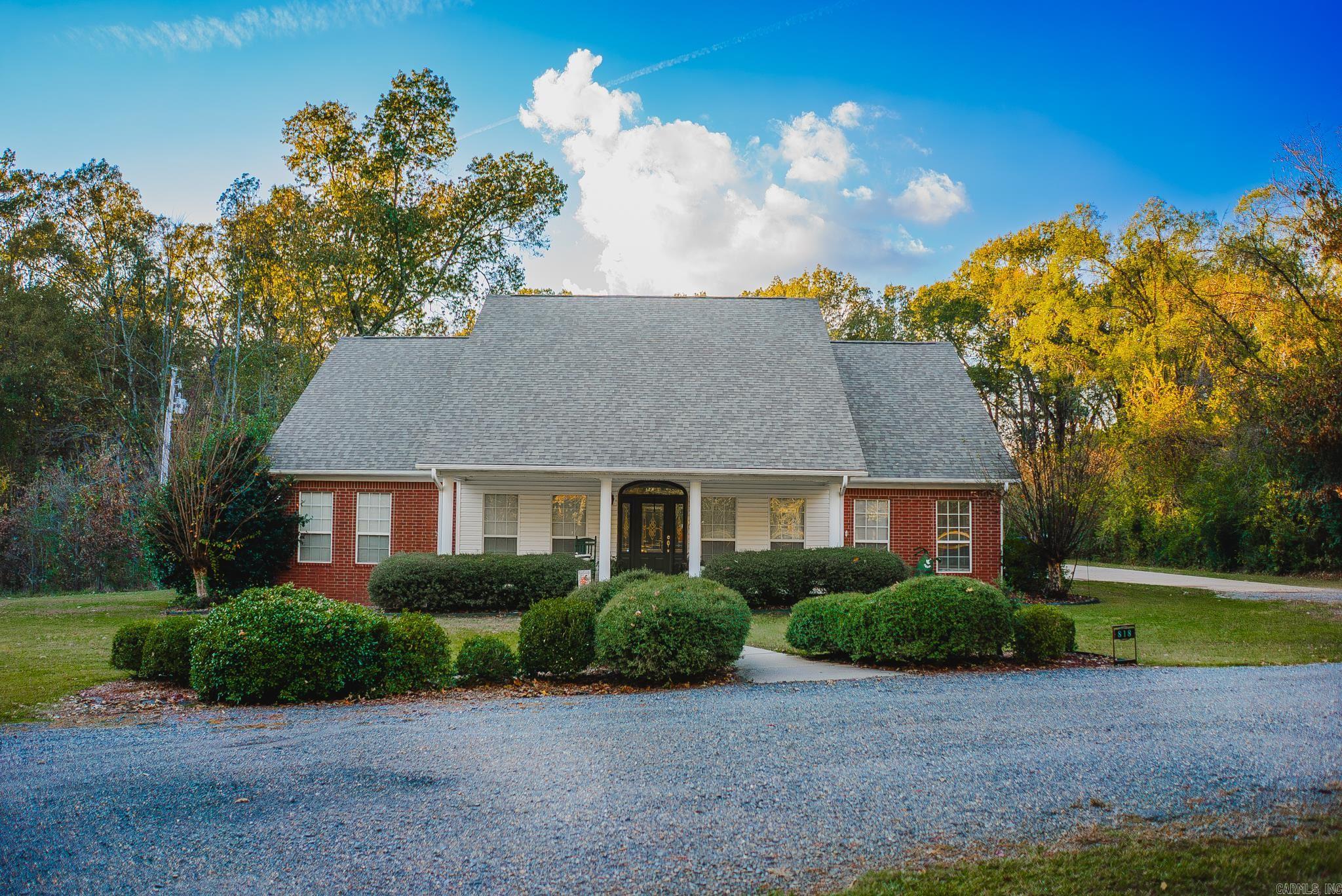 818 S Hwy 83  Monticello, AR