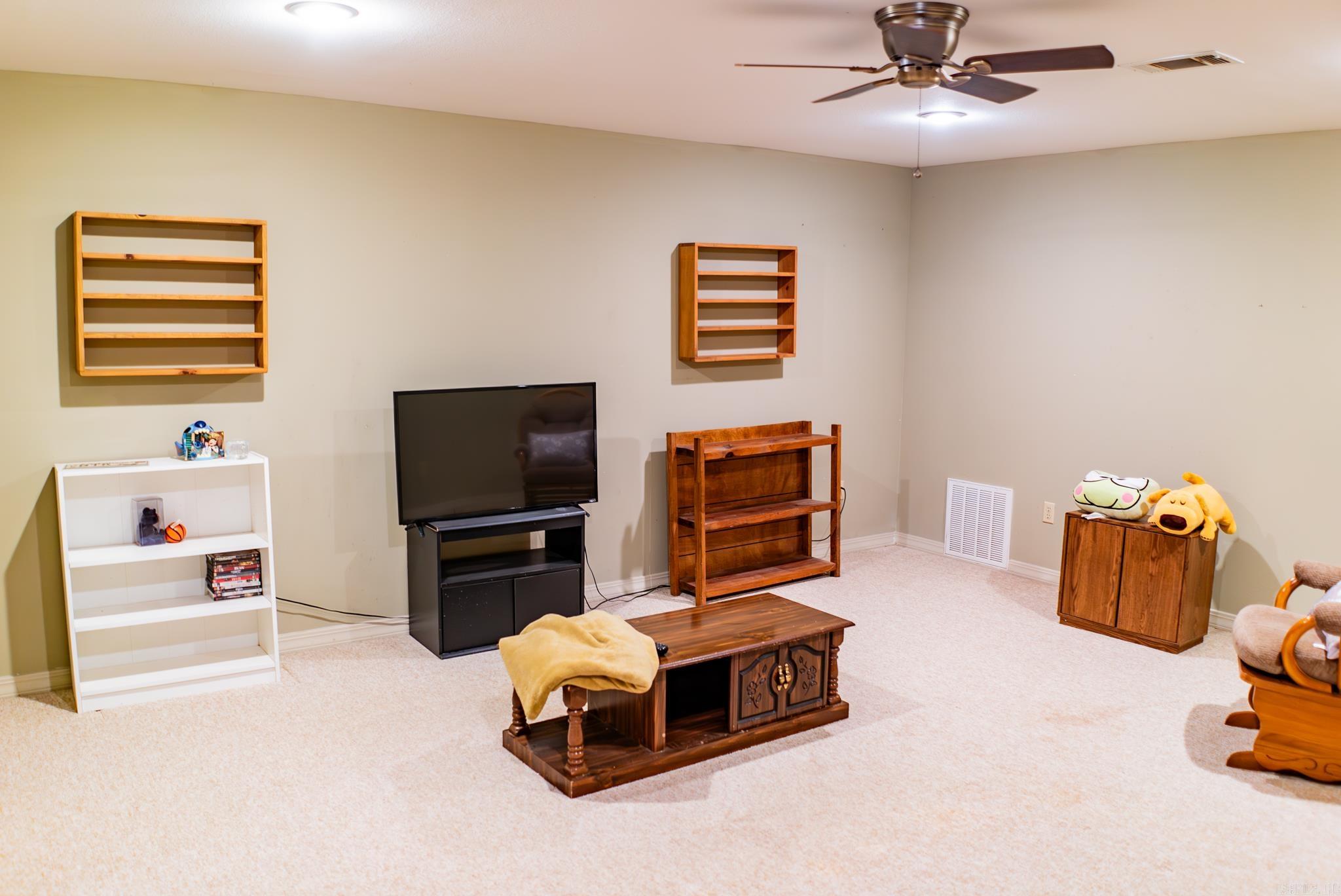 818 S Hwy 83  Monticello, AR