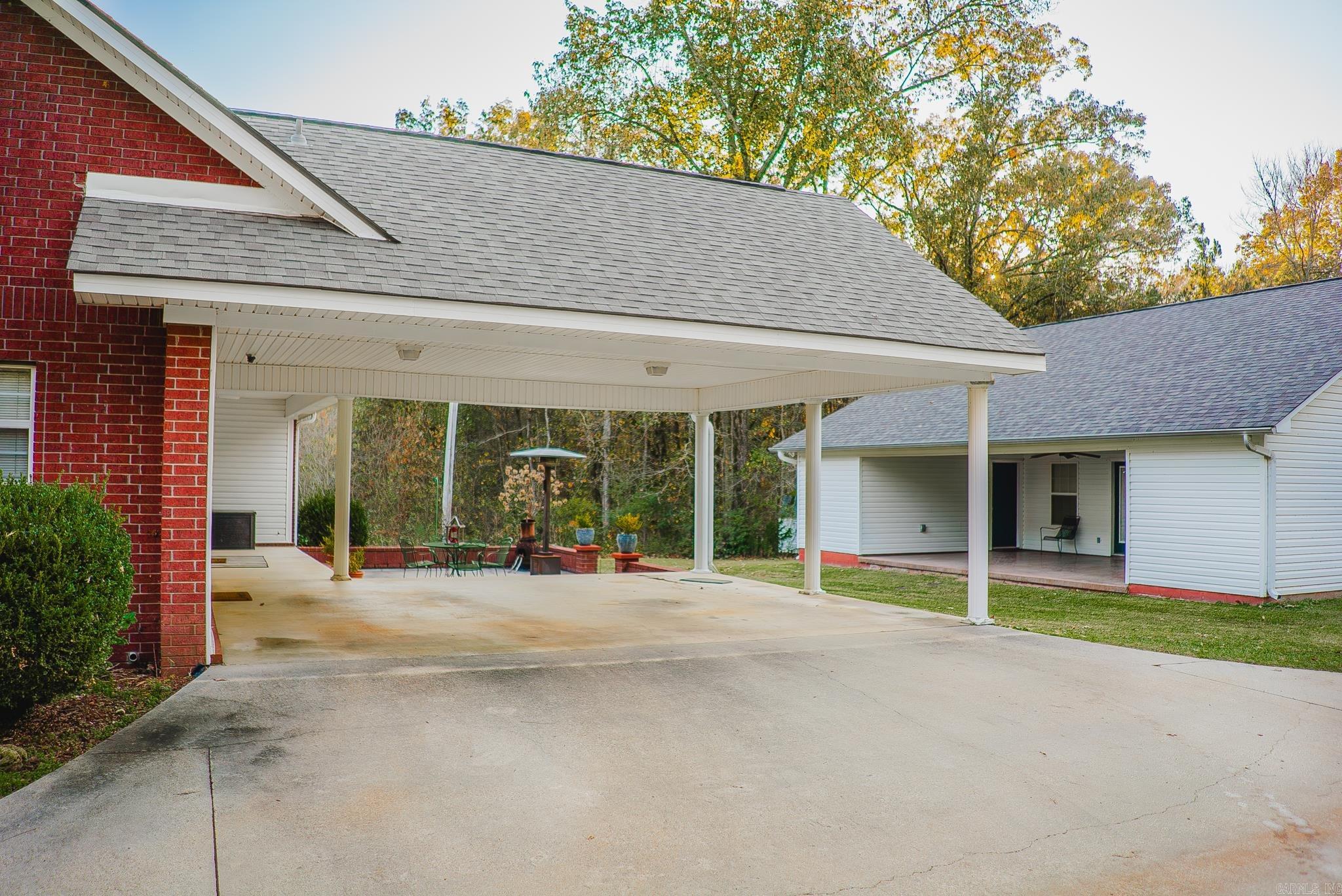 818 S Hwy 83  Monticello, AR