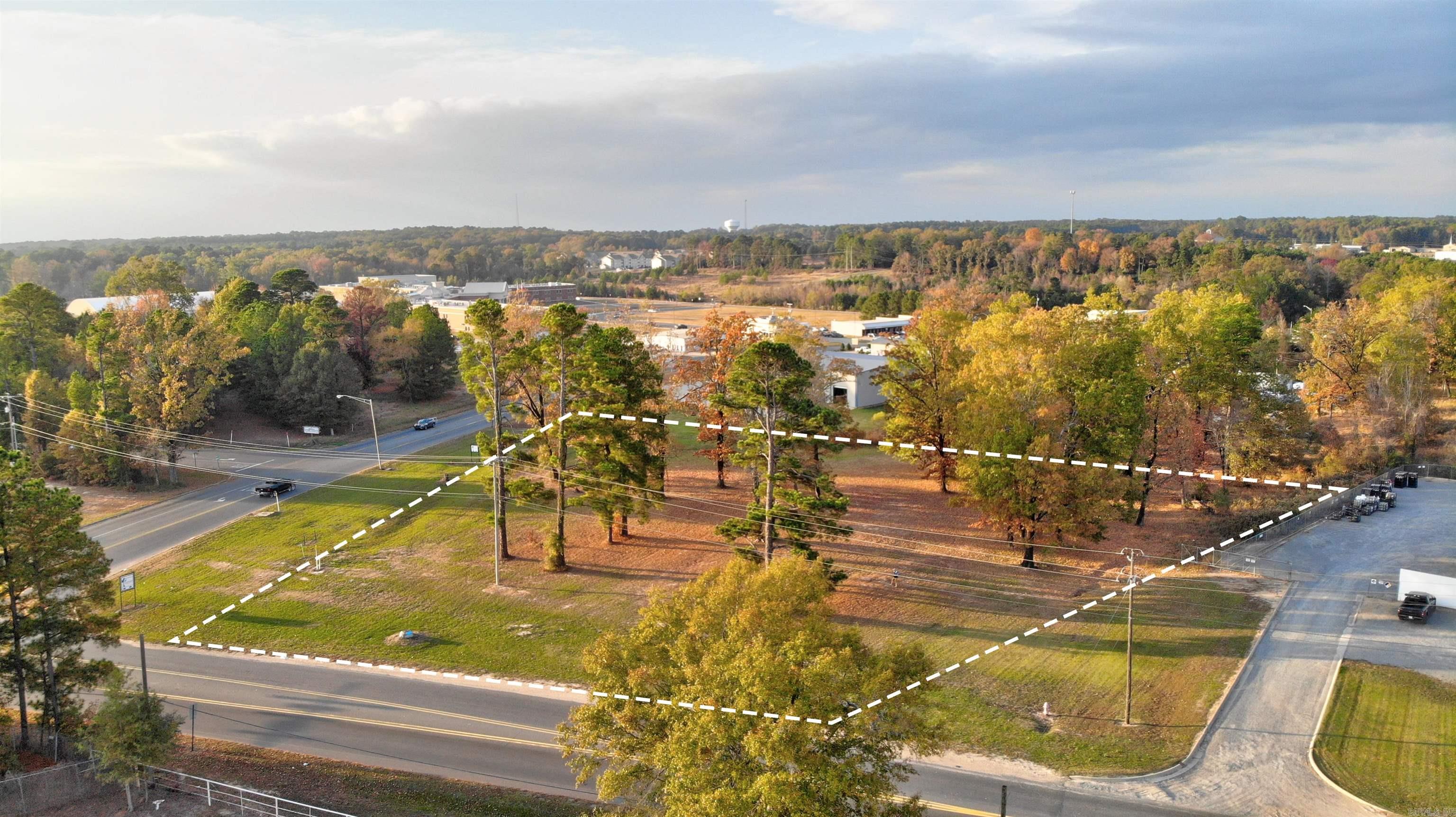  1.98 acres on Timberlane & Haynesville Hwy  El Dorado, AR