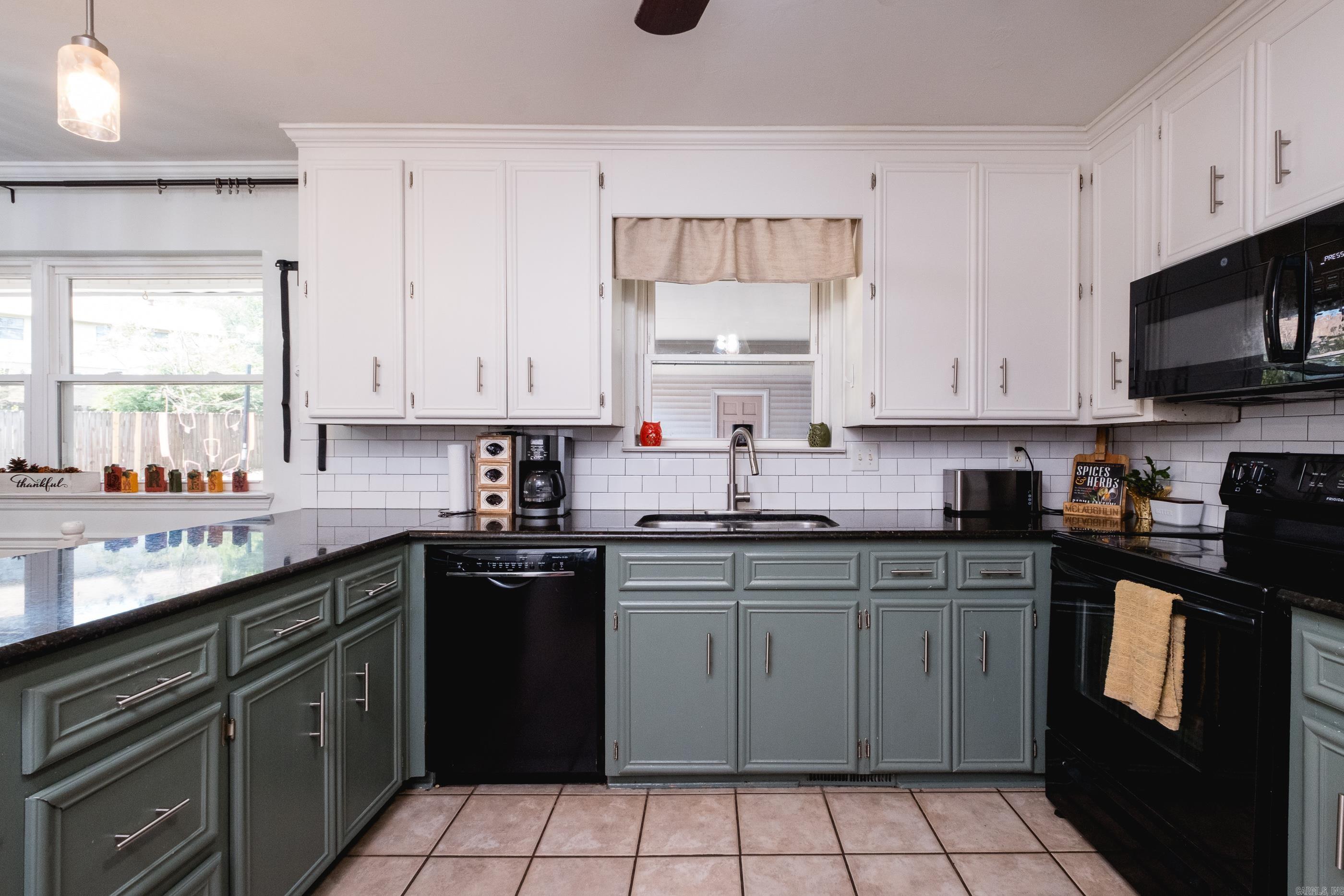 10 Campden Hill Road Sherwood, AR 72120