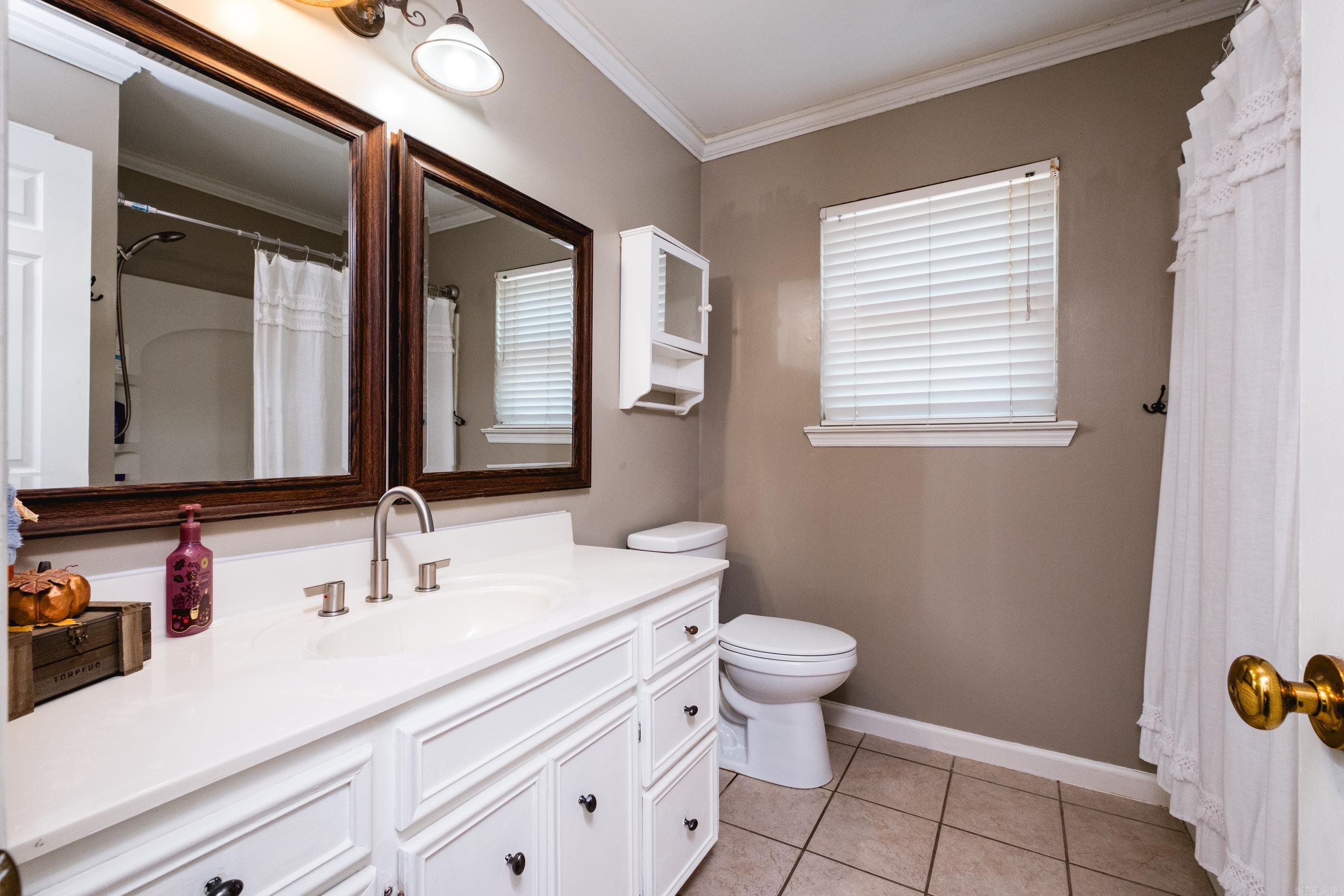 10 Campden Hill Road Sherwood, AR 72120