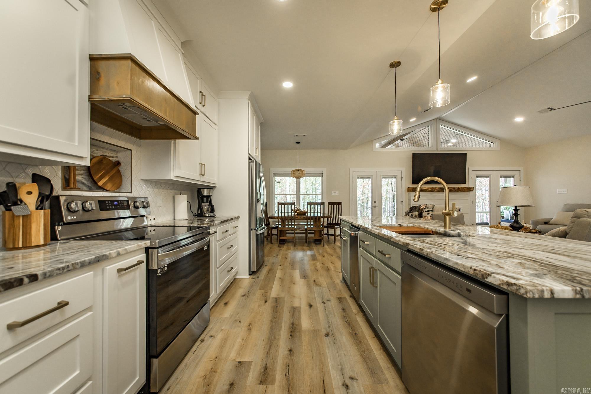 455 EAST SHORE Drive Drasco, AR 72530