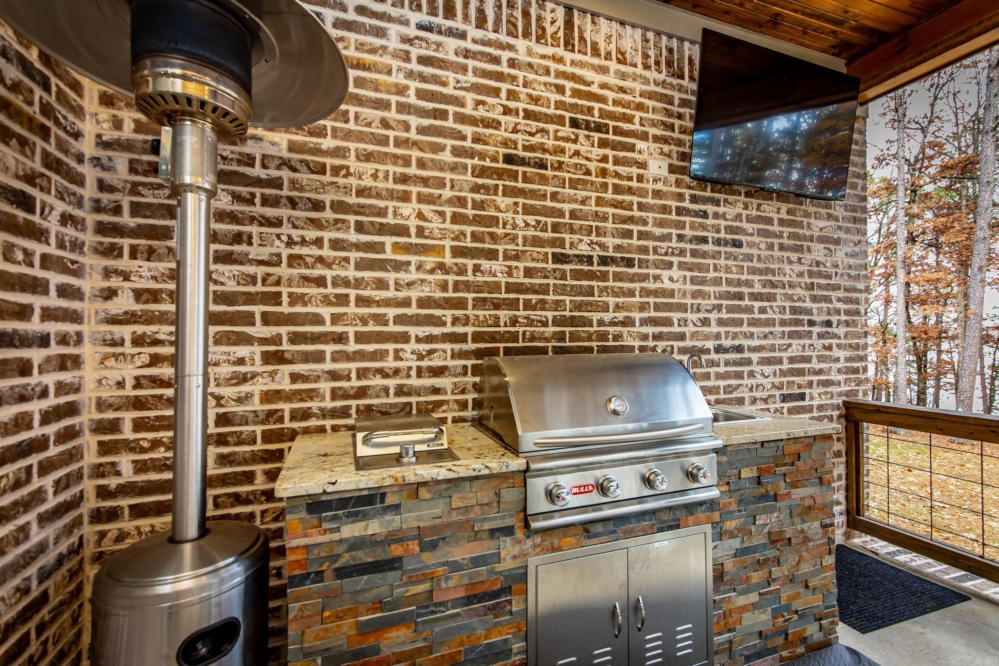 455 EAST SHORE Drive Drasco, AR 72530