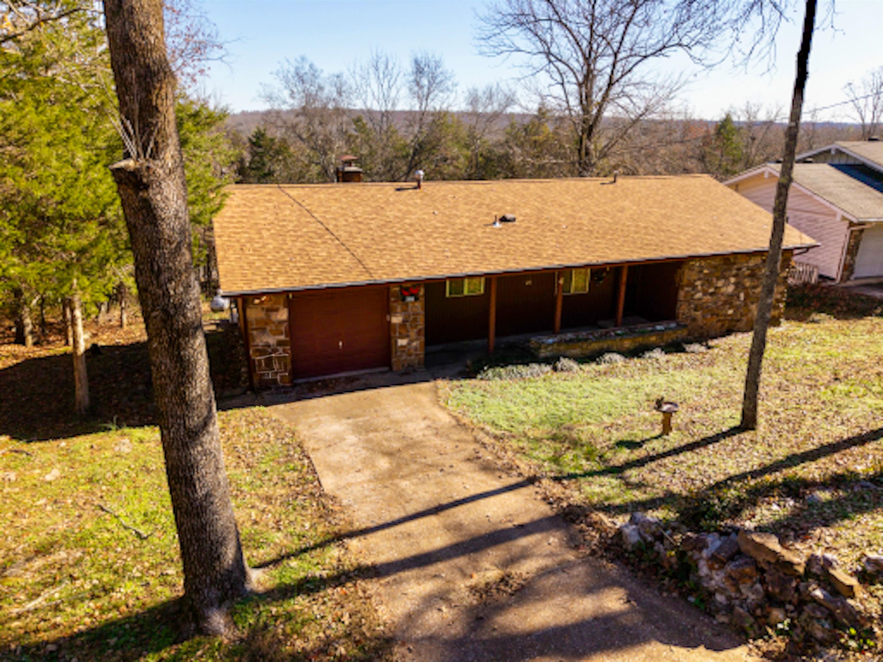4 Otter  Cherokee Village, AR
