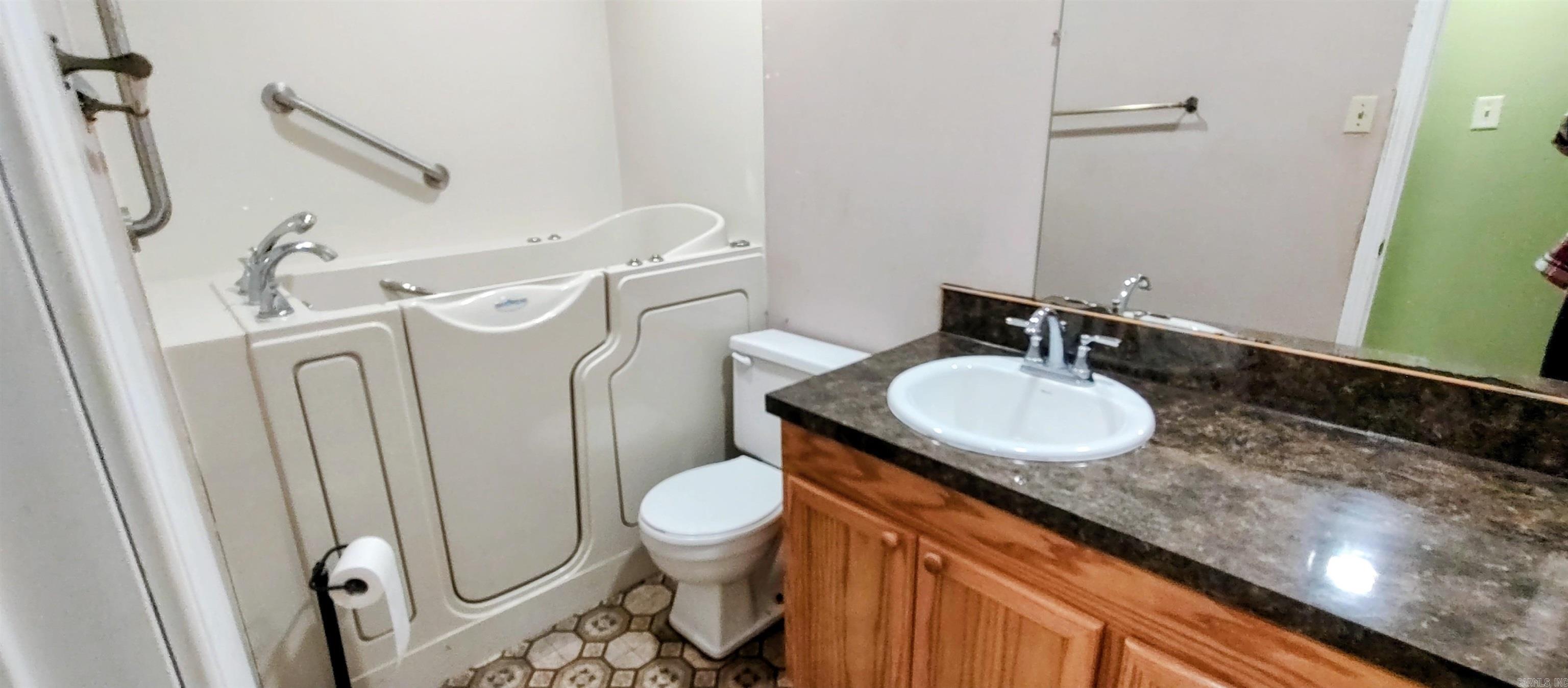 1656 Nix Ave.  Camden, AR