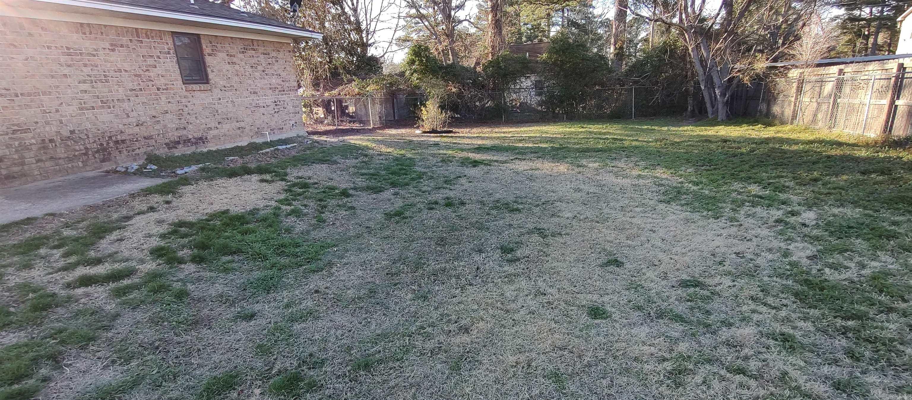 1656 Nix Ave.  Camden, AR