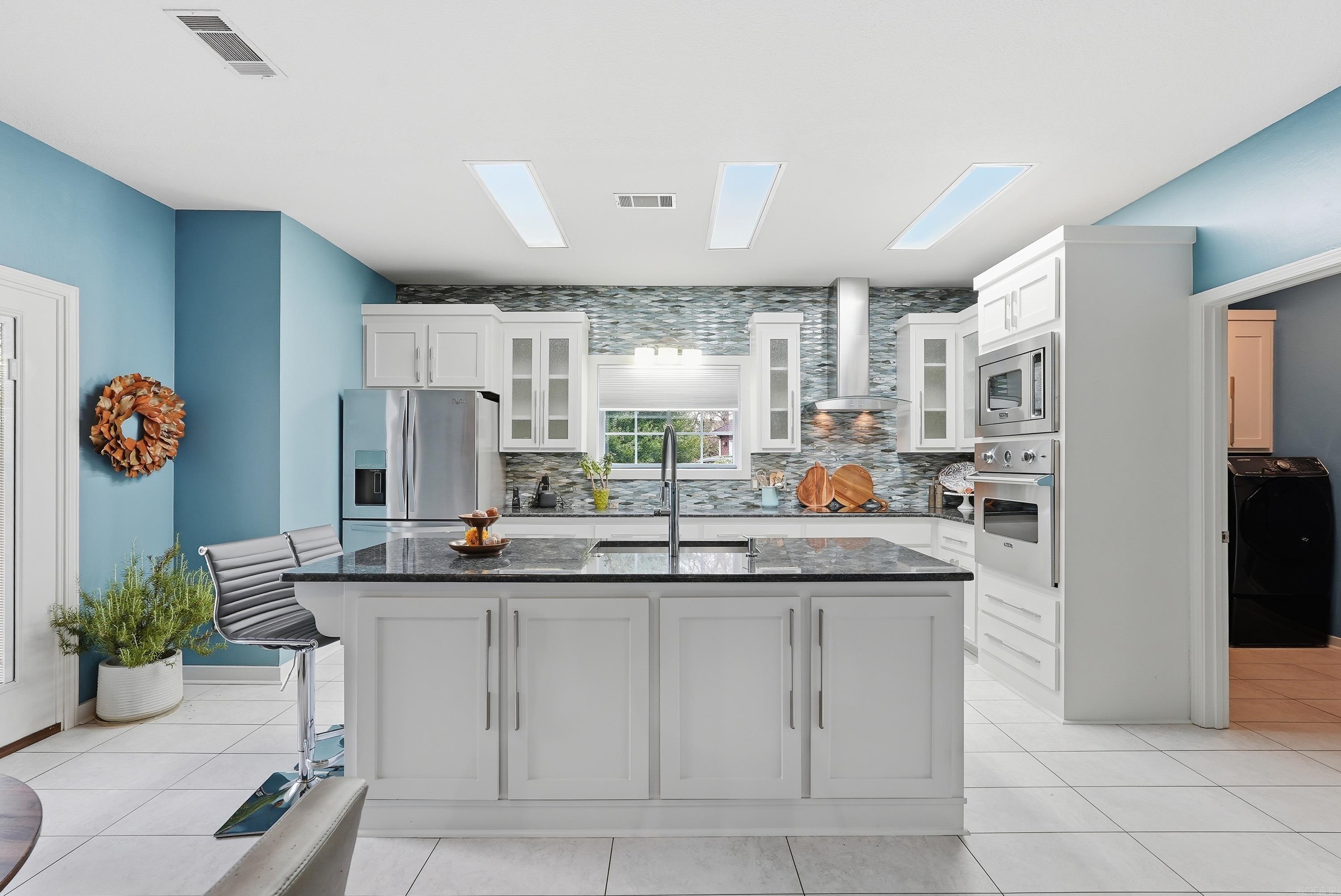 2410 MARIE  Conway, AR